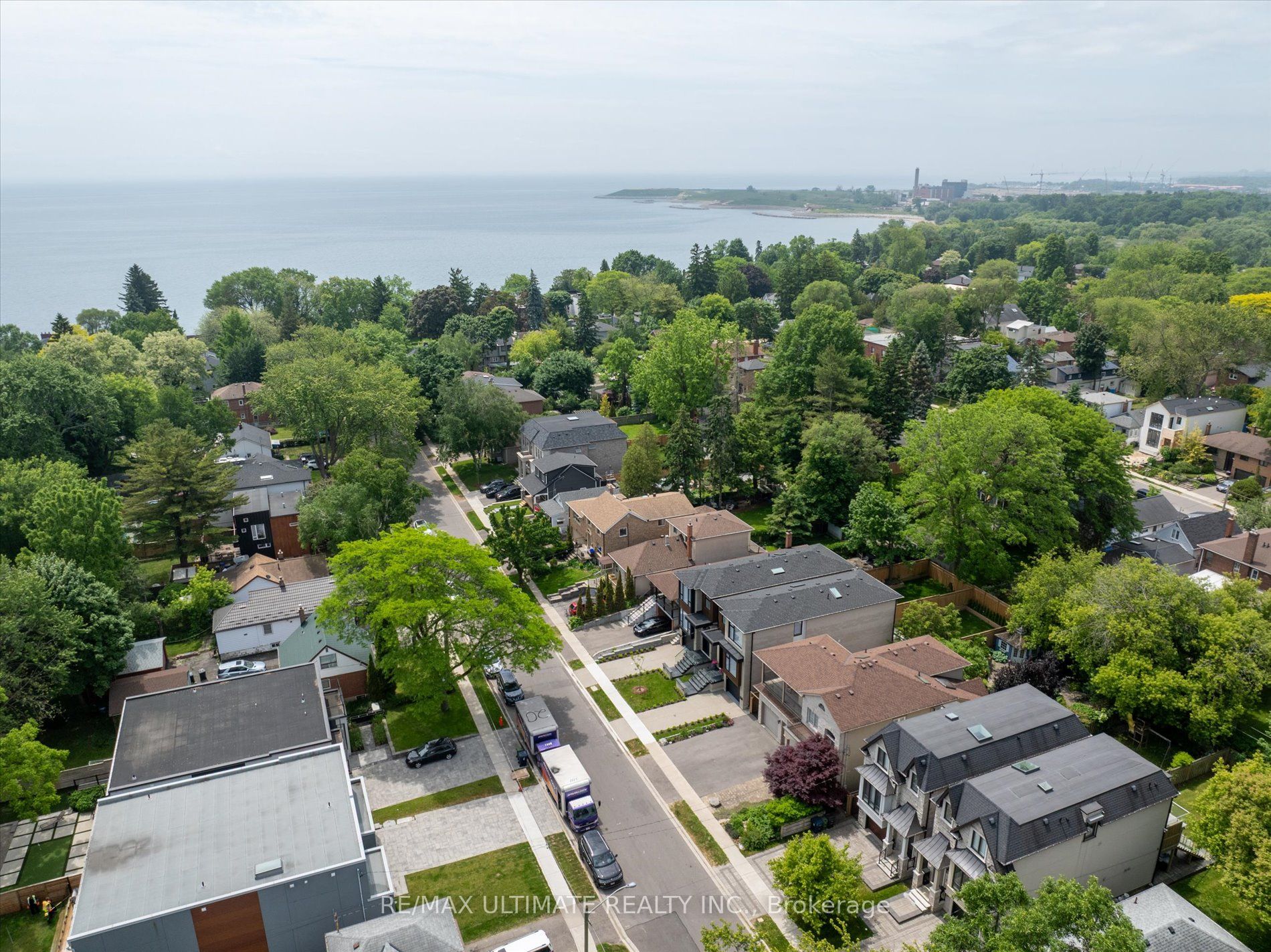 32 Thirty Eighth Street Property Photo 46