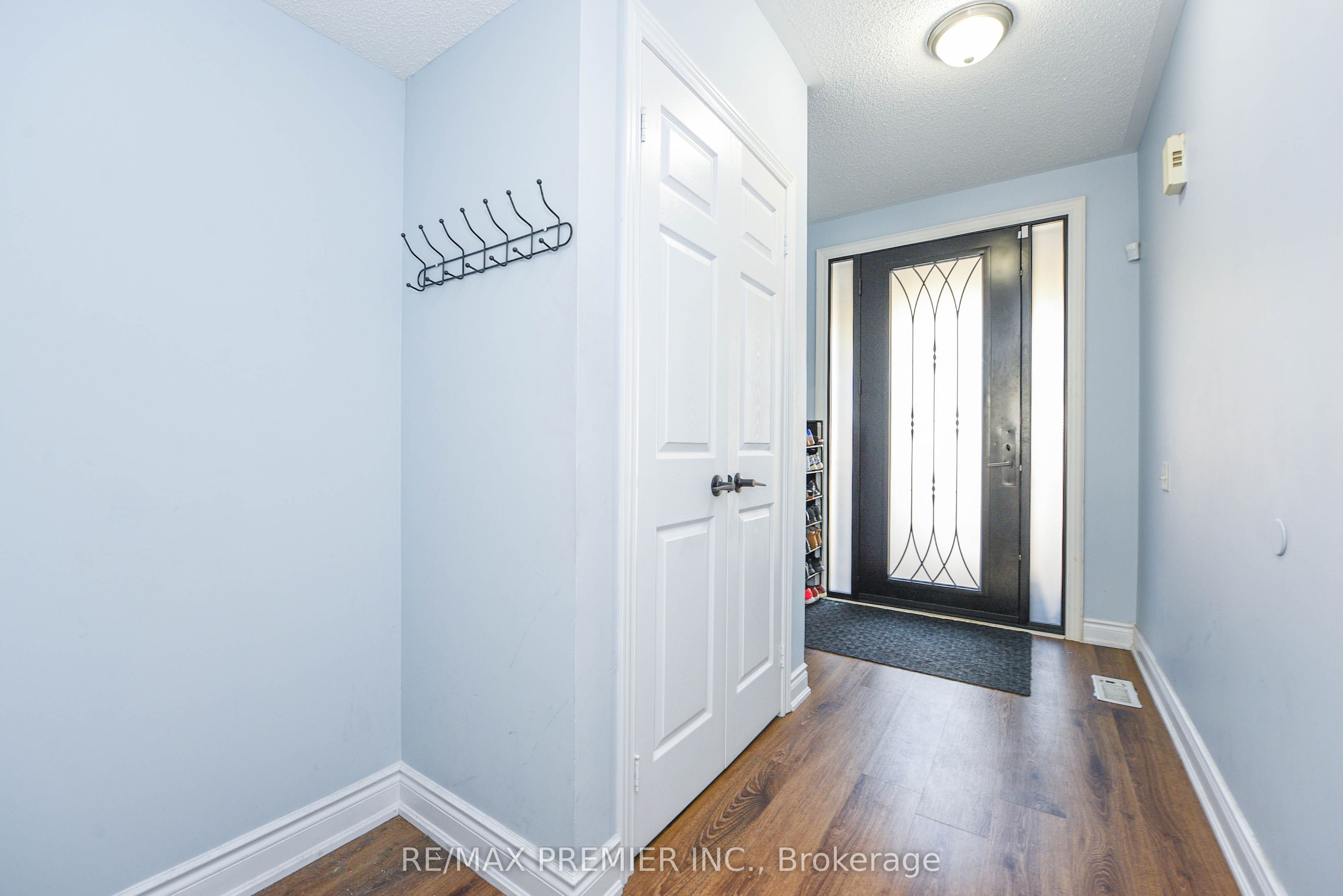 15d View Green Crescent Property Photo 6