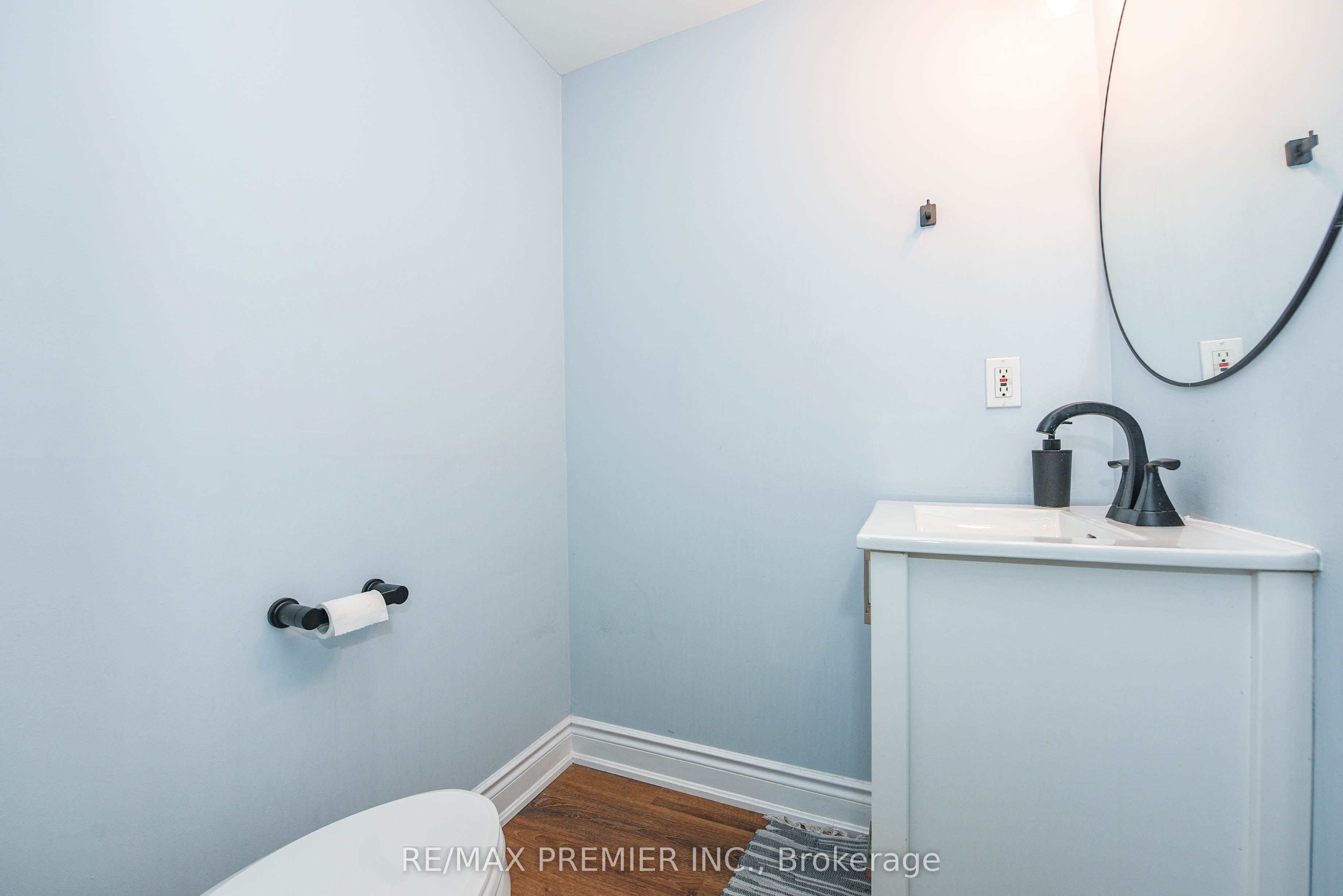 15d View Green Crescent Property Photo 9