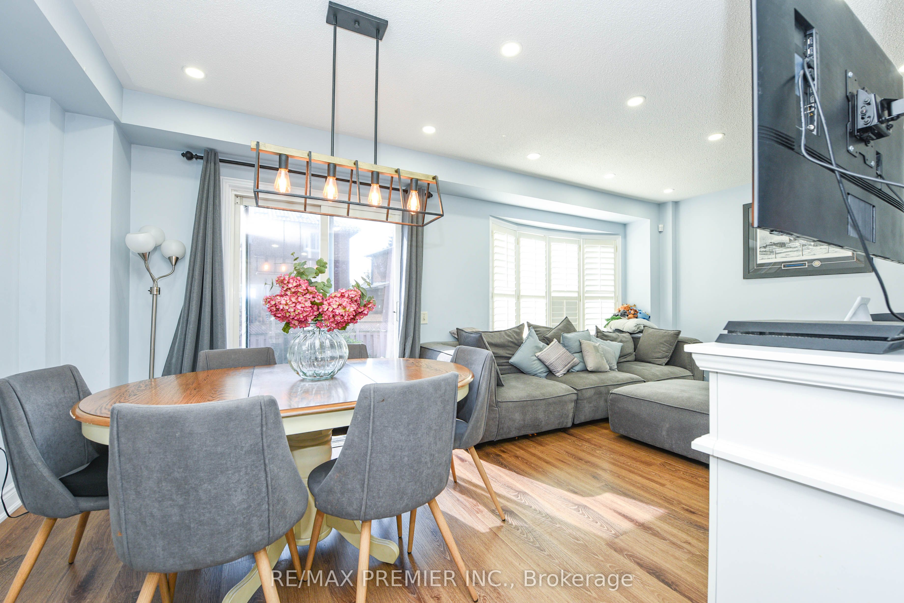 15d View Green Crescent Property Photo 15