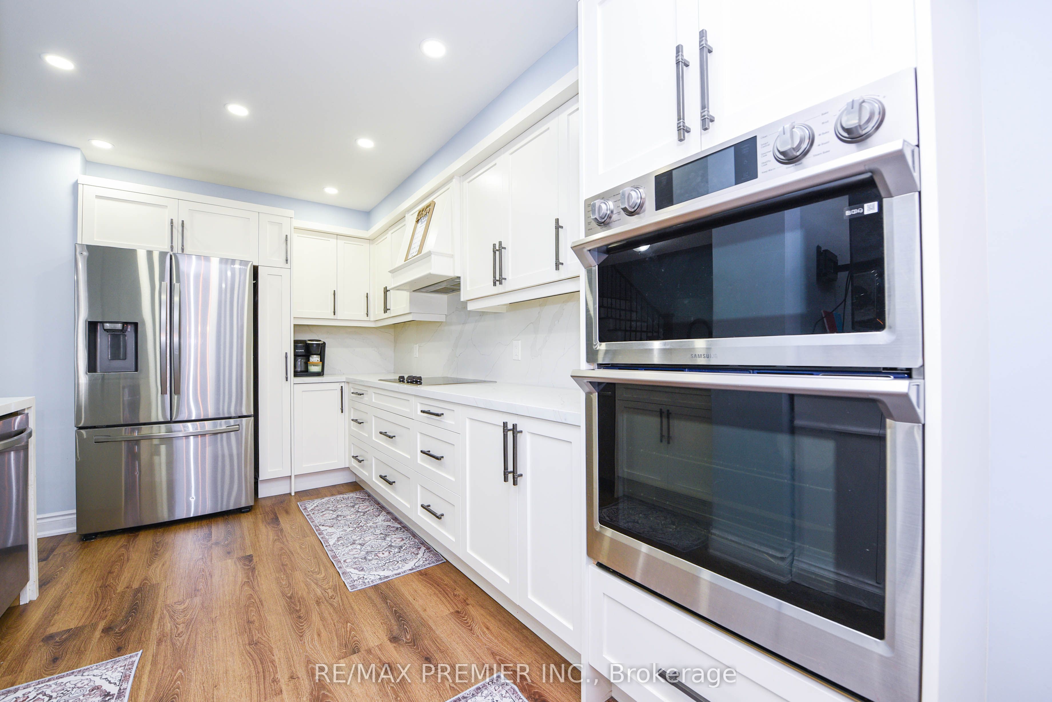 15d View Green Crescent Property Photo 17