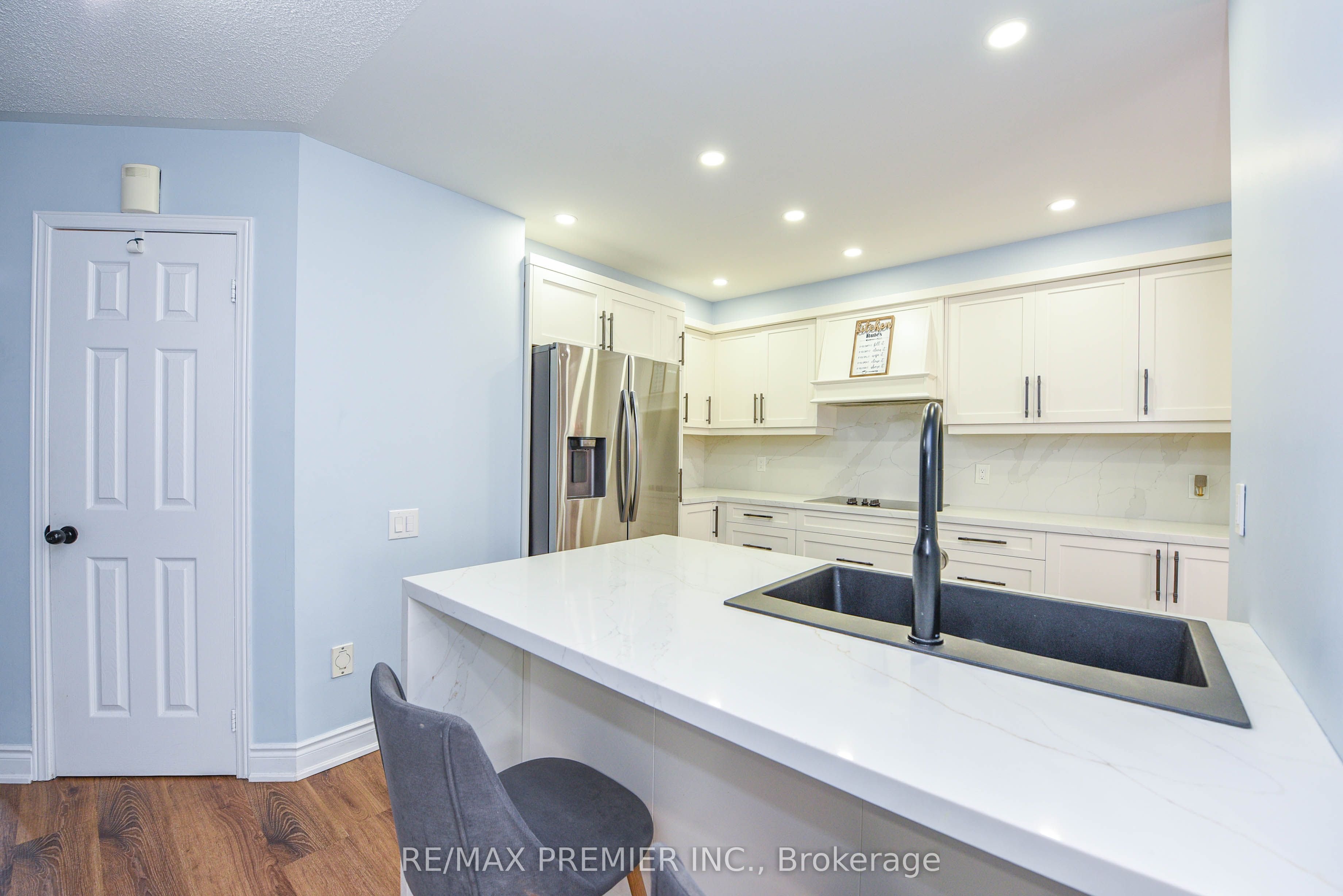 15d View Green Crescent Property Photo 19