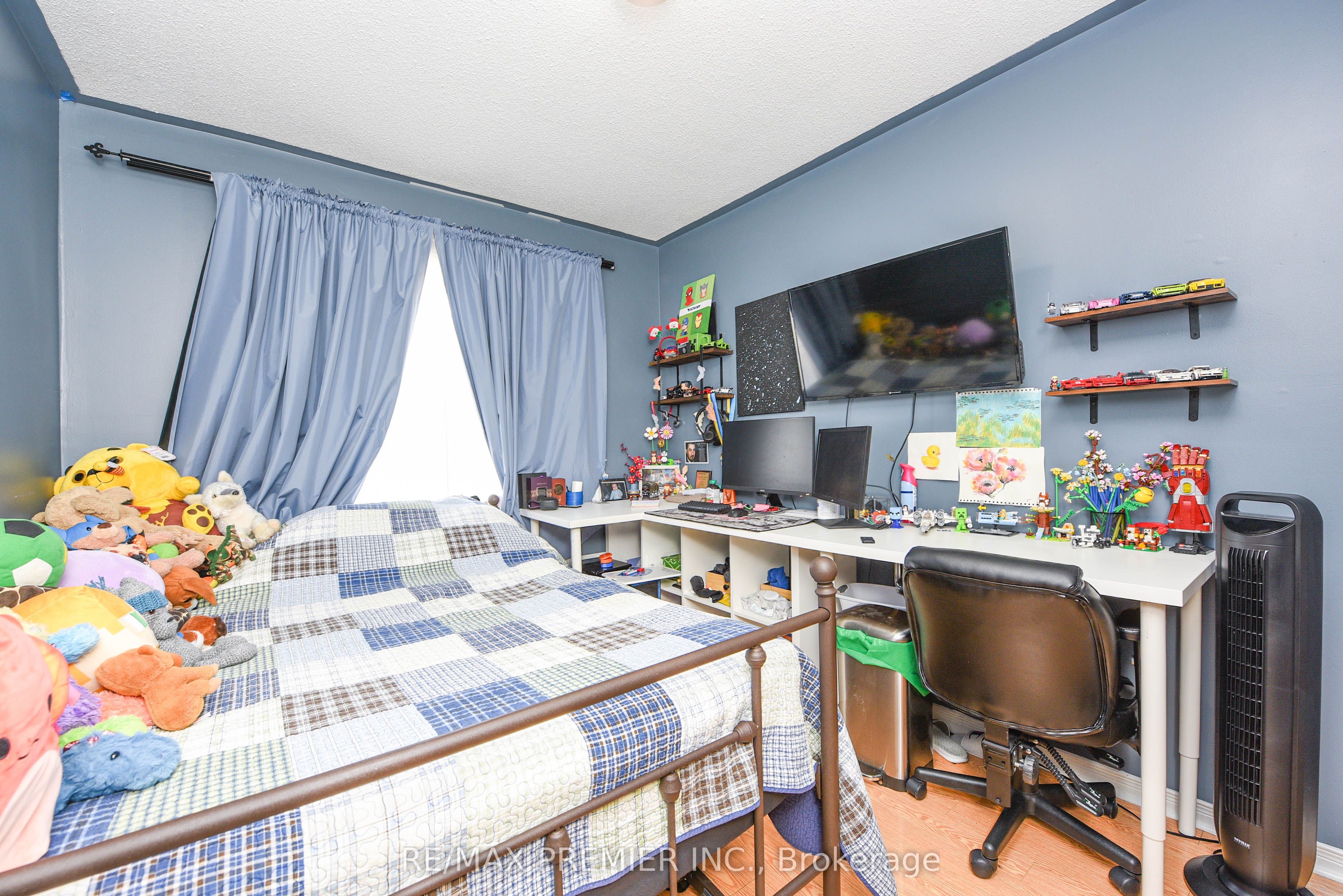 15d View Green Crescent Property Photo 27