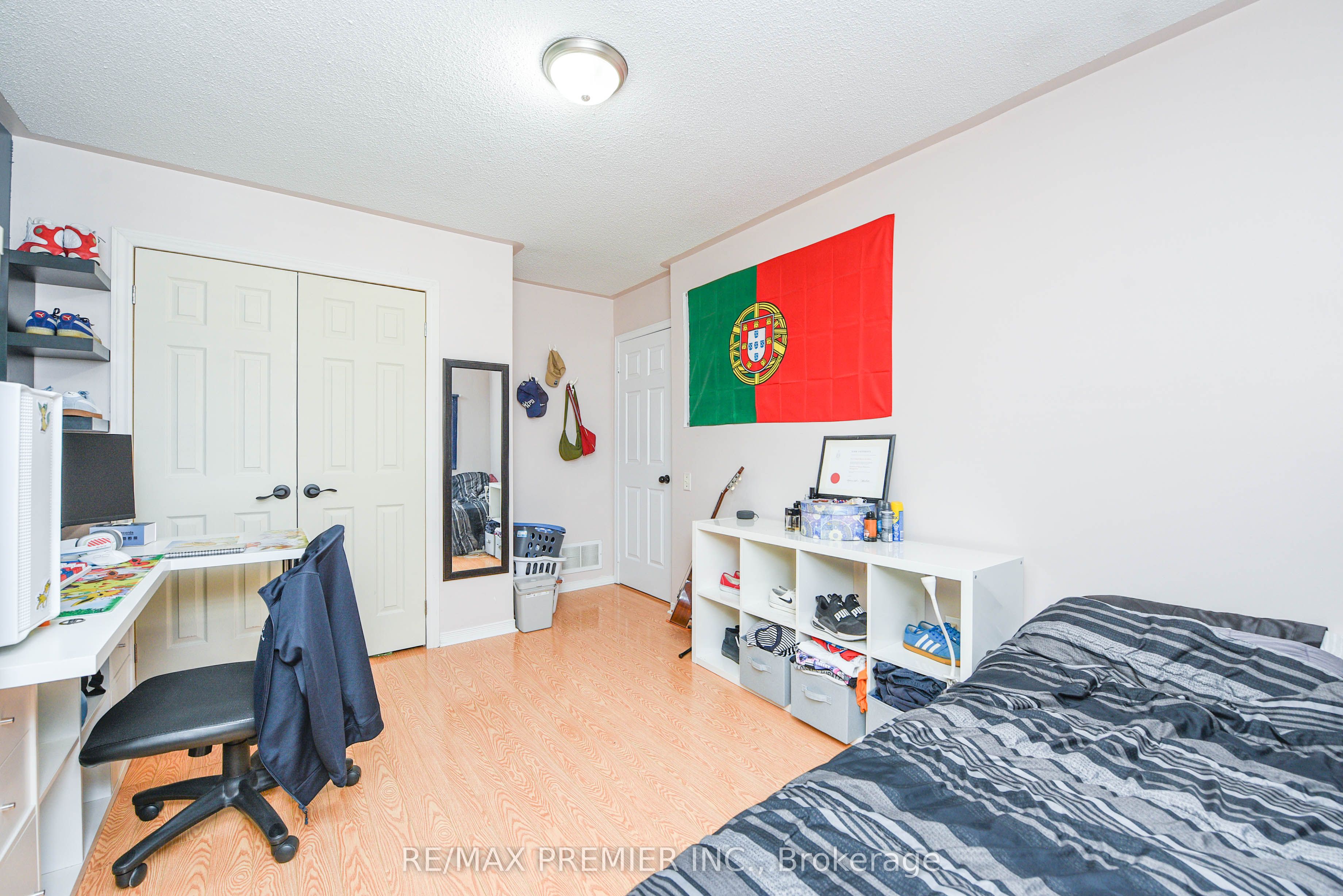 15d View Green Crescent Property Photo 30