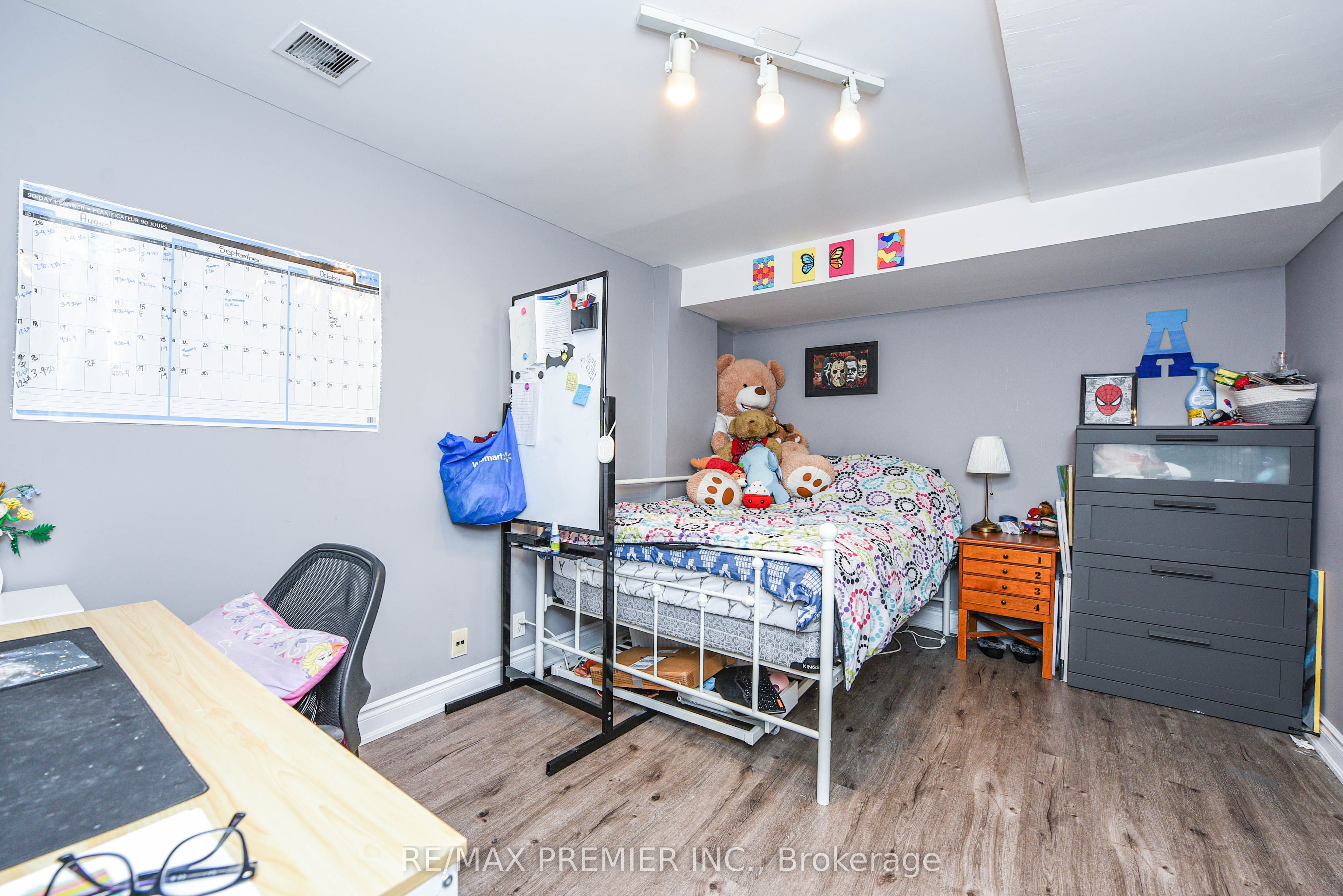 15d View Green Crescent Property Photo 42