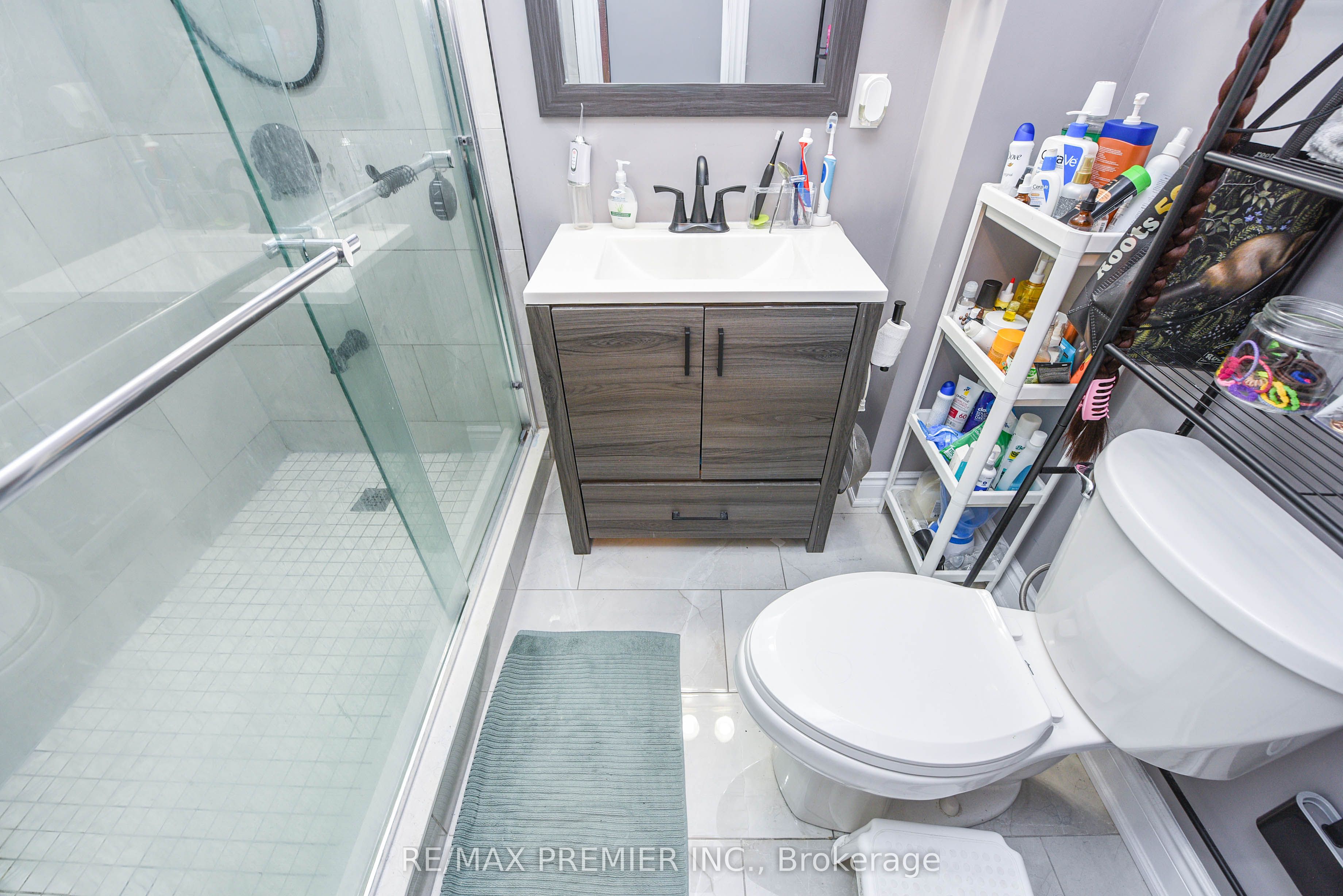 15d View Green Crescent Property Photo 45