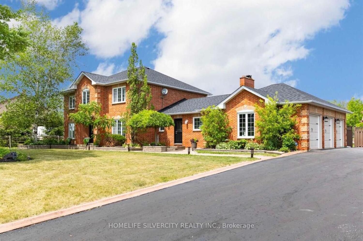 18805 Willoghby Road Property Photo 3