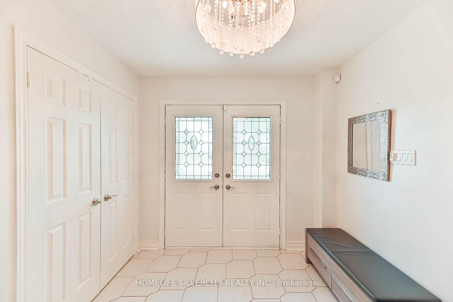 18805 Willoghby Road Property Photo 5