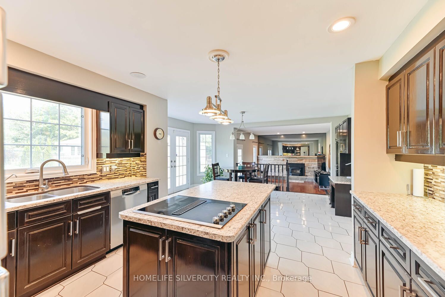 18805 Willoghby Road Property Photo 11