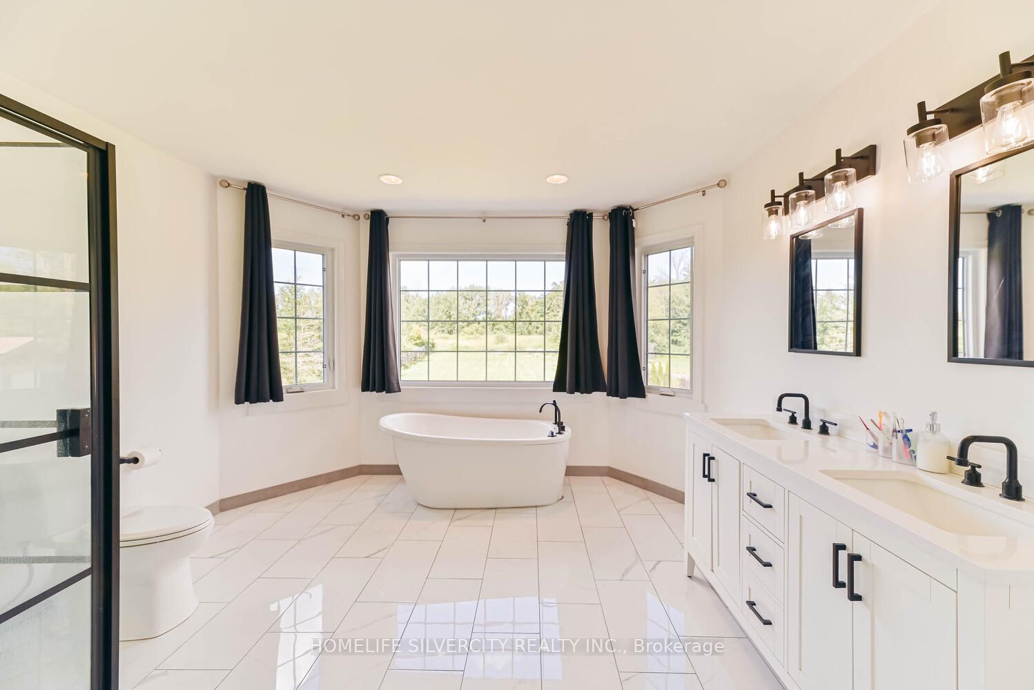 18805 Willoghby Road Property Photo 27