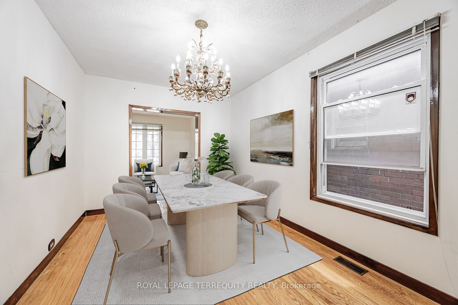 578 Durie Street Property Photo 6