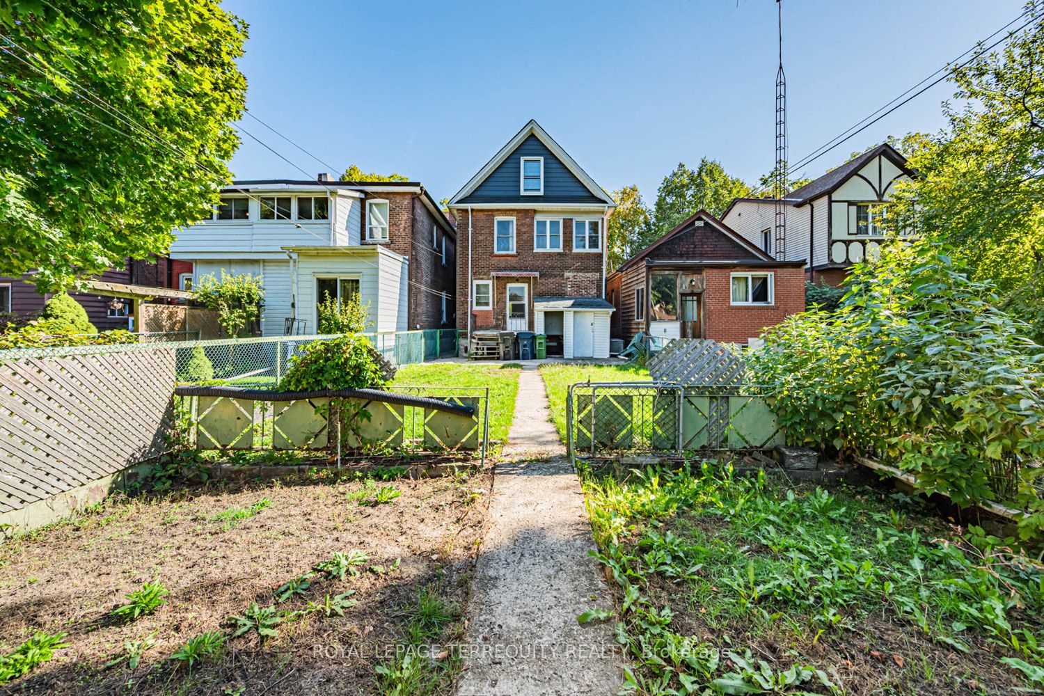 578 Durie Street Property Photo 17