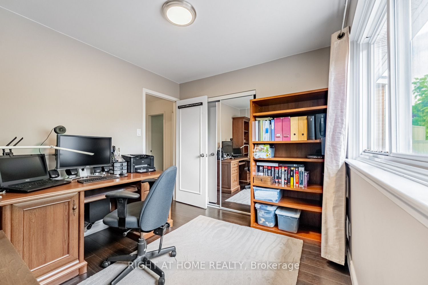 345 Ne Meadows Boulevard W 19 Property Photo 28