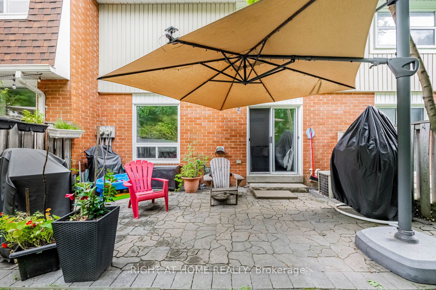 345 Ne Meadows Boulevard W 19 Property Photo 32