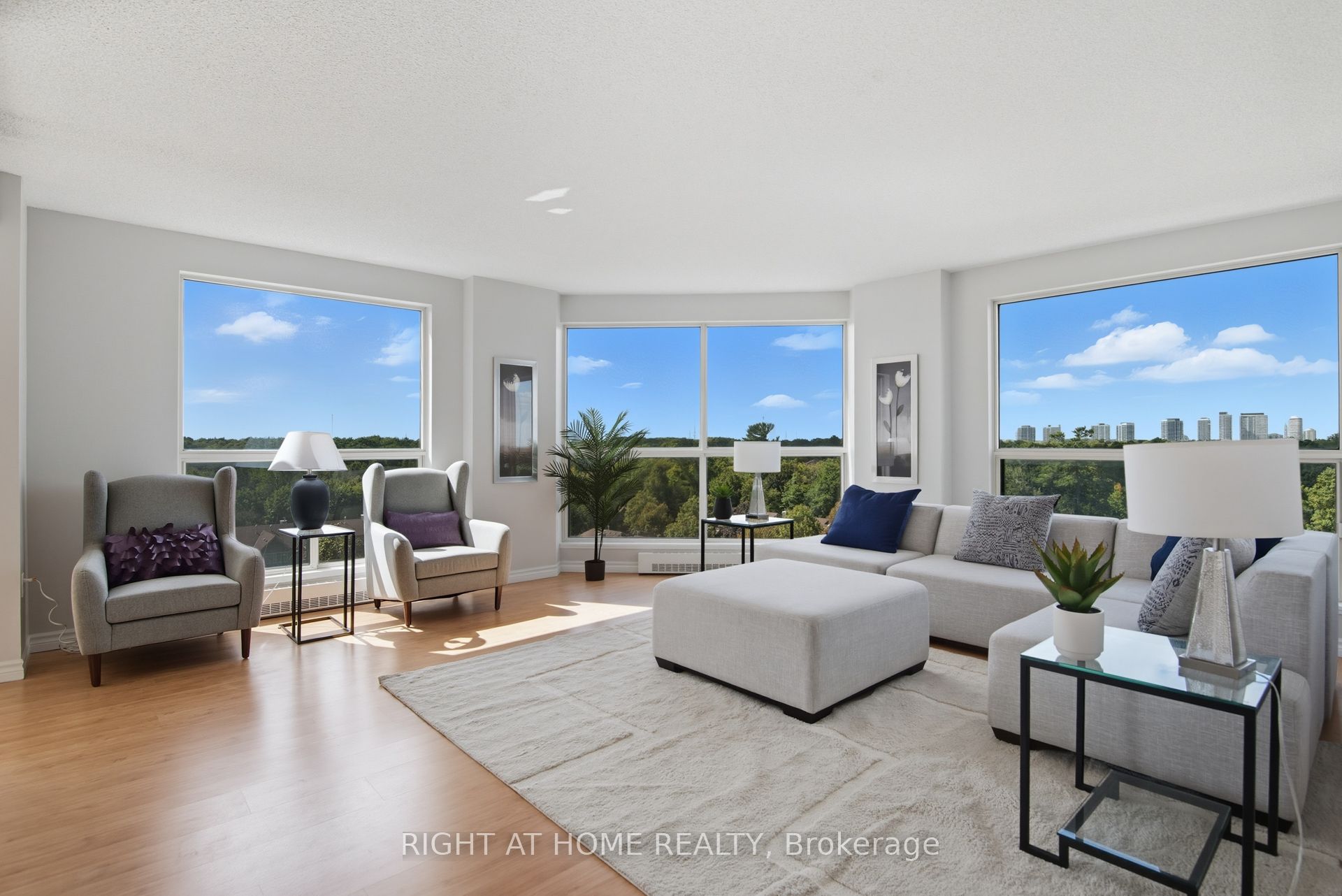 2155 Burnhamthorpe Road W 909 Property Photo 1