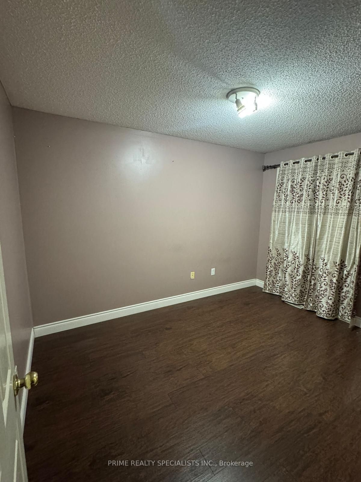 122 Olympia Crescent Property Photo 10