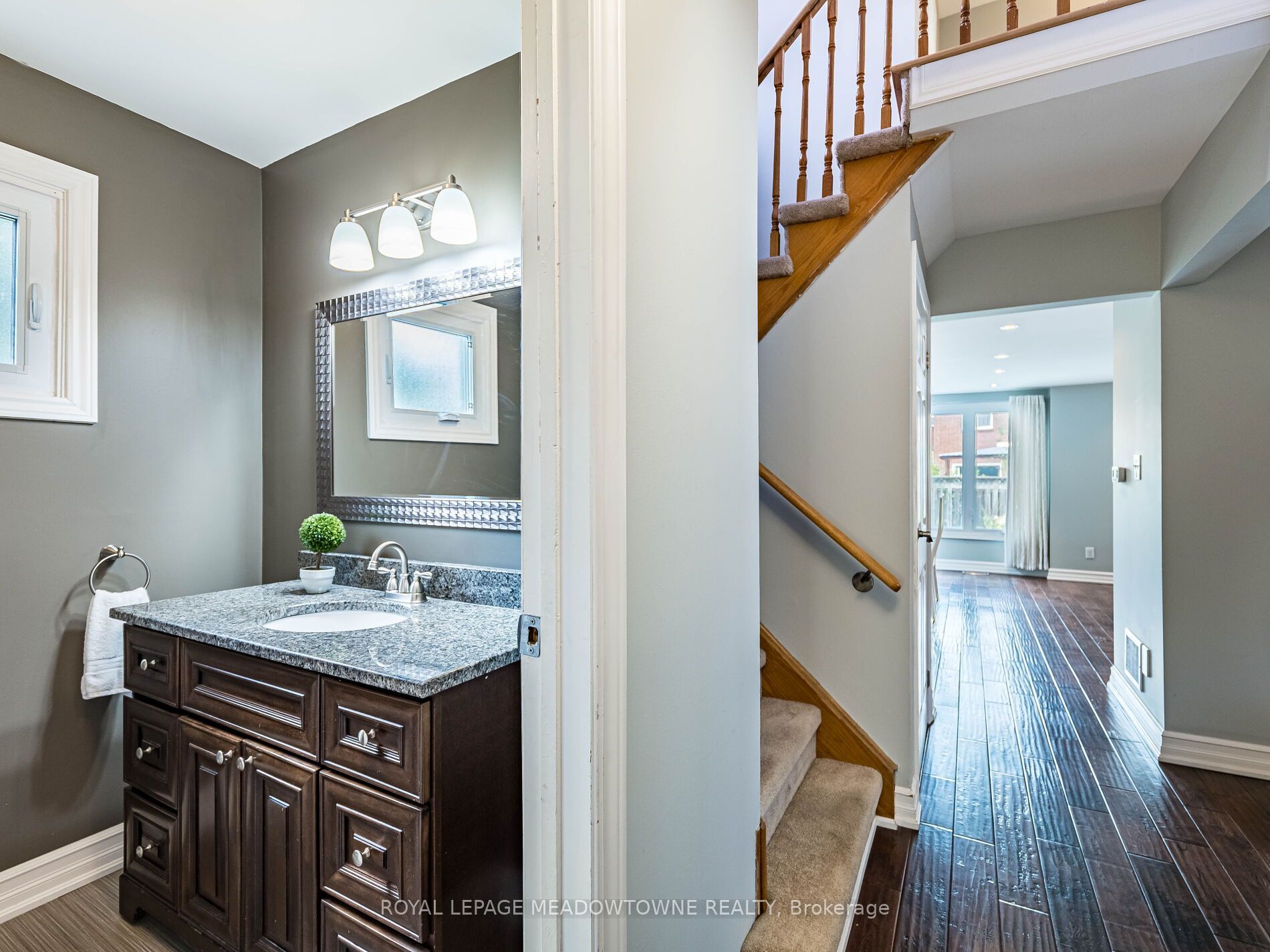 117 Fairglen Avenue Property Photo 4