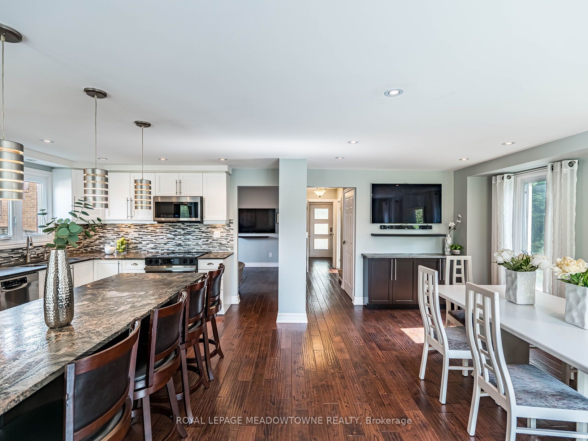 117 Fairglen Avenue Property Photo 11