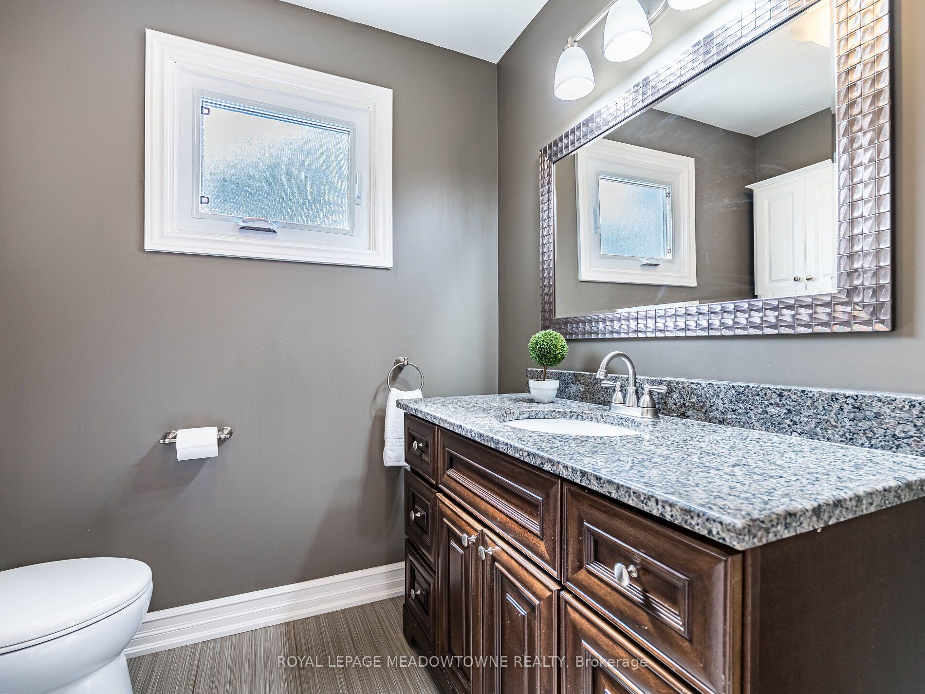 117 Fairglen Avenue Property Photo 23