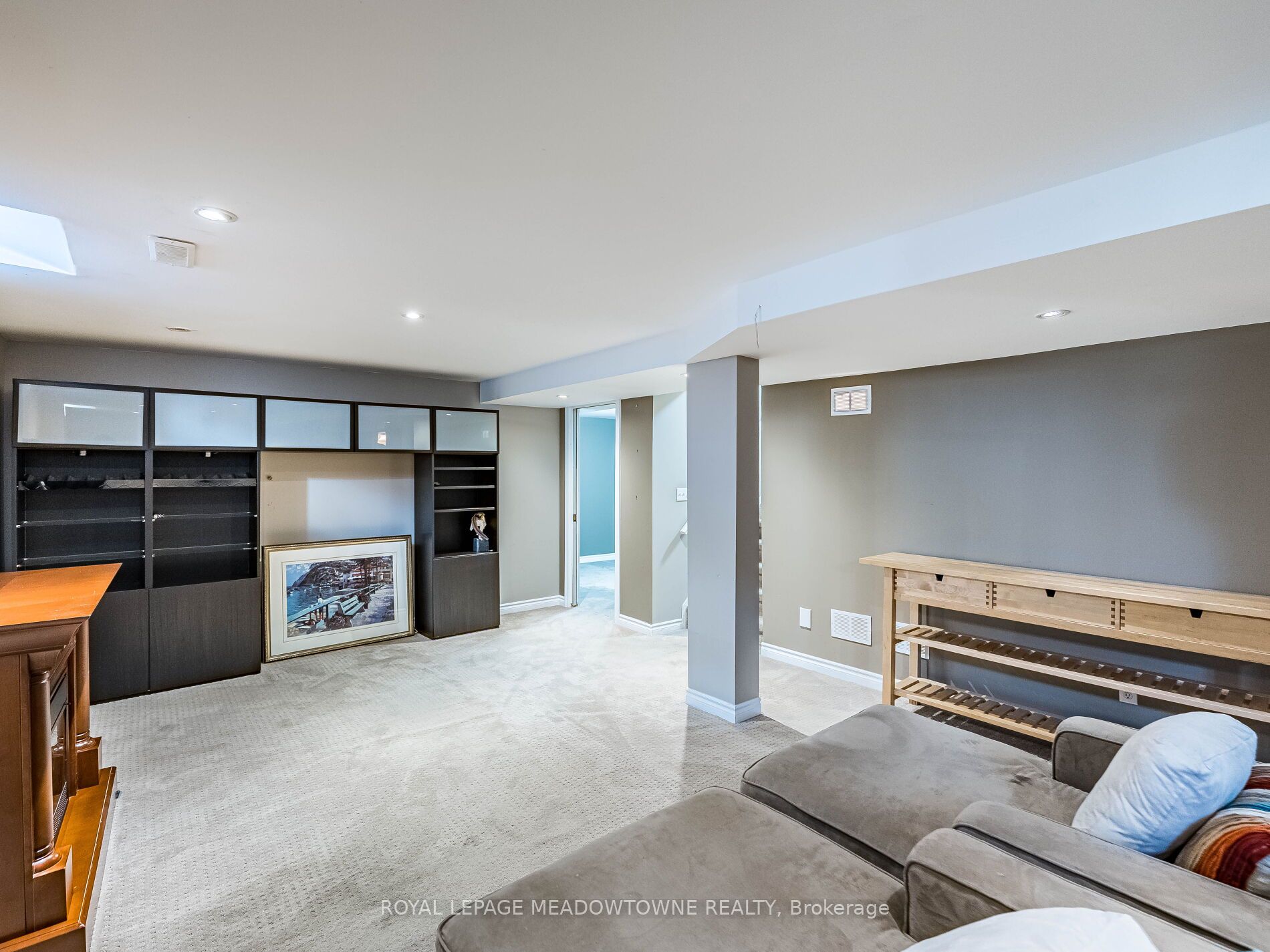 117 Fairglen Avenue Property Photo 38