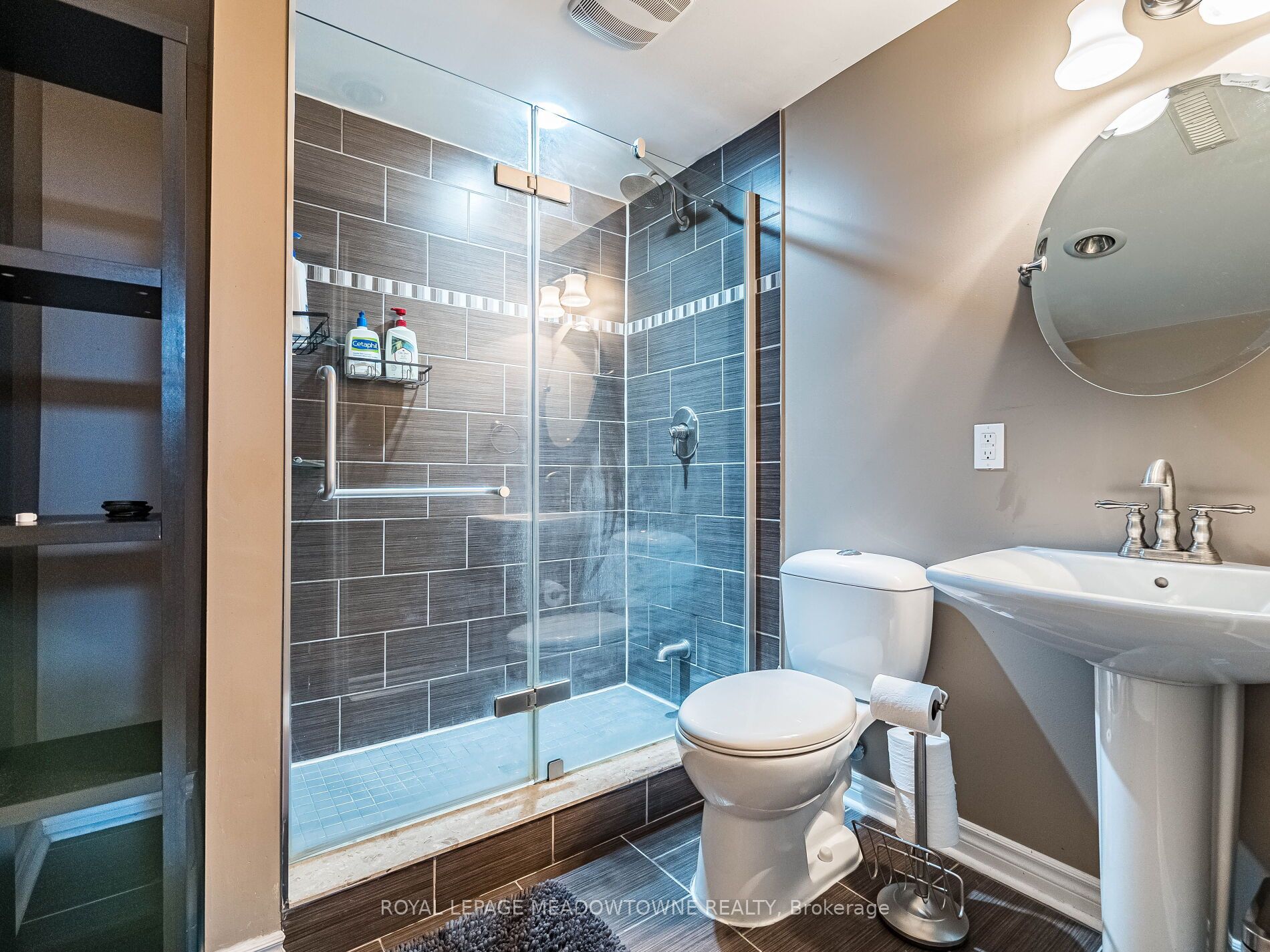 117 Fairglen Avenue Property Photo 47