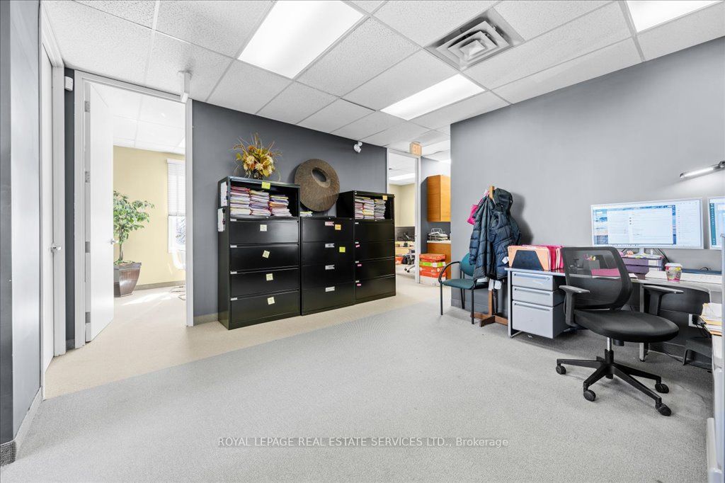 414 N Service Rd E Property Photo 9