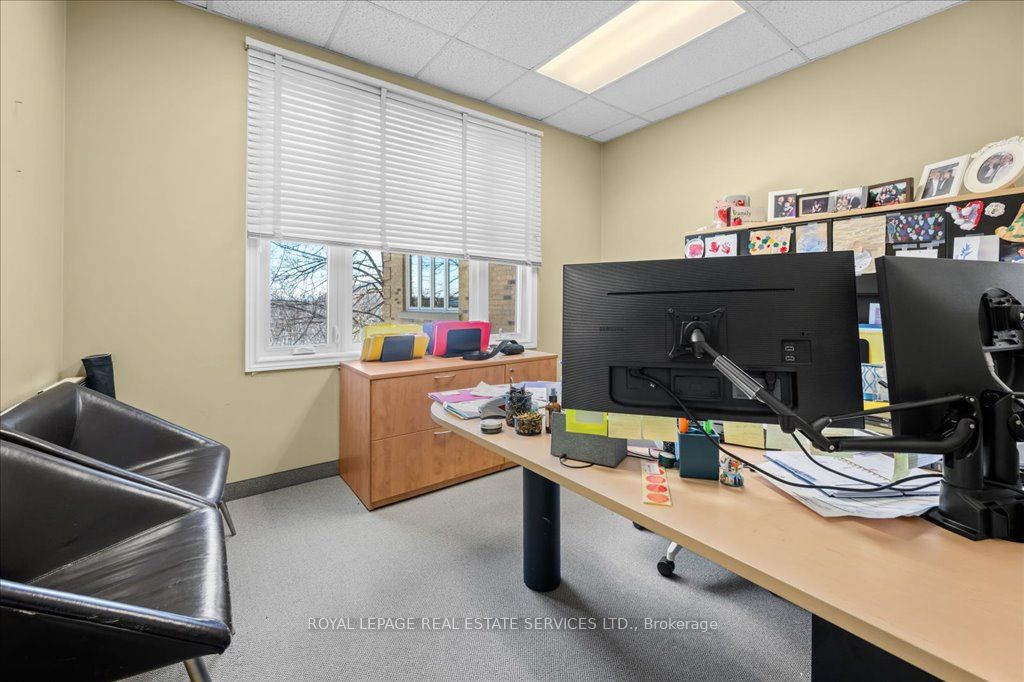 414 N Service Rd E Property Photo 16