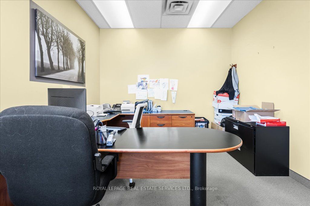 414 N Service Rd E Property Photo 24