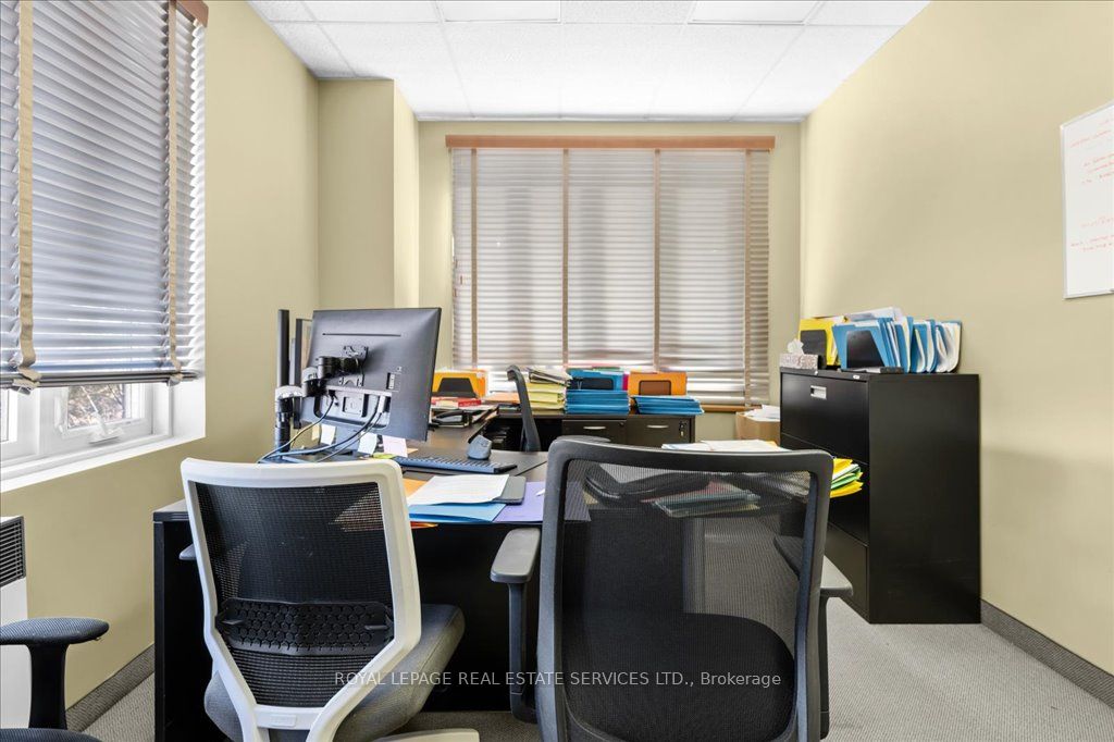 414 N Service Rd E Property Photo 28