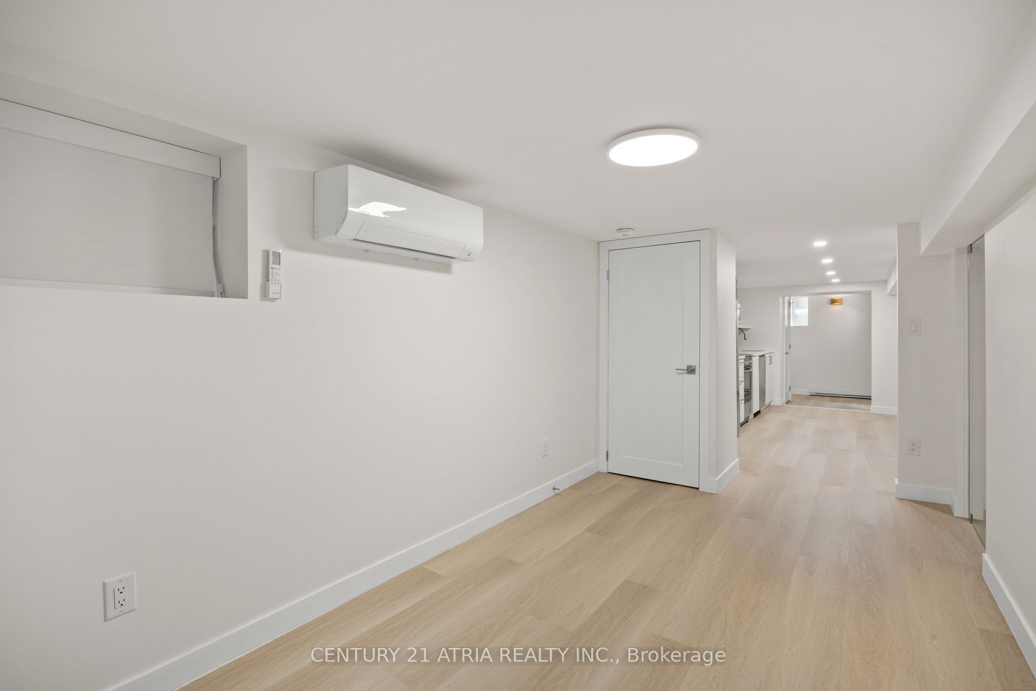 451 Lansdowne Avenue Basement Front Unit Property Photo 14