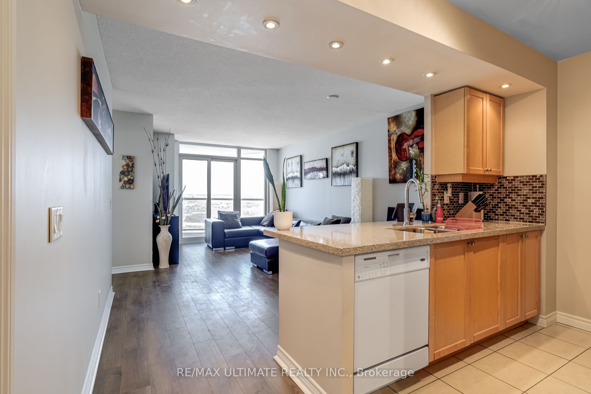 710 Humberwood Boulevard 2202 Property Photo 6