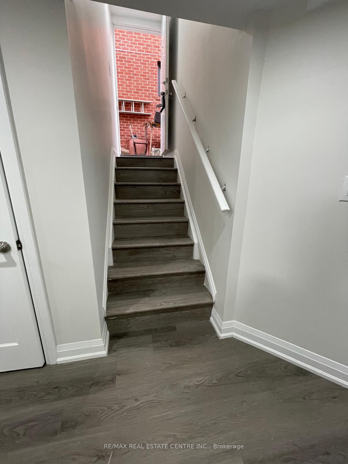 3727 Althorpe Circle Property Photo 4