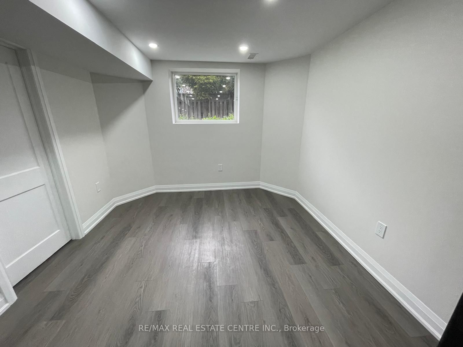 3727 Althorpe Circle Property Photo 5