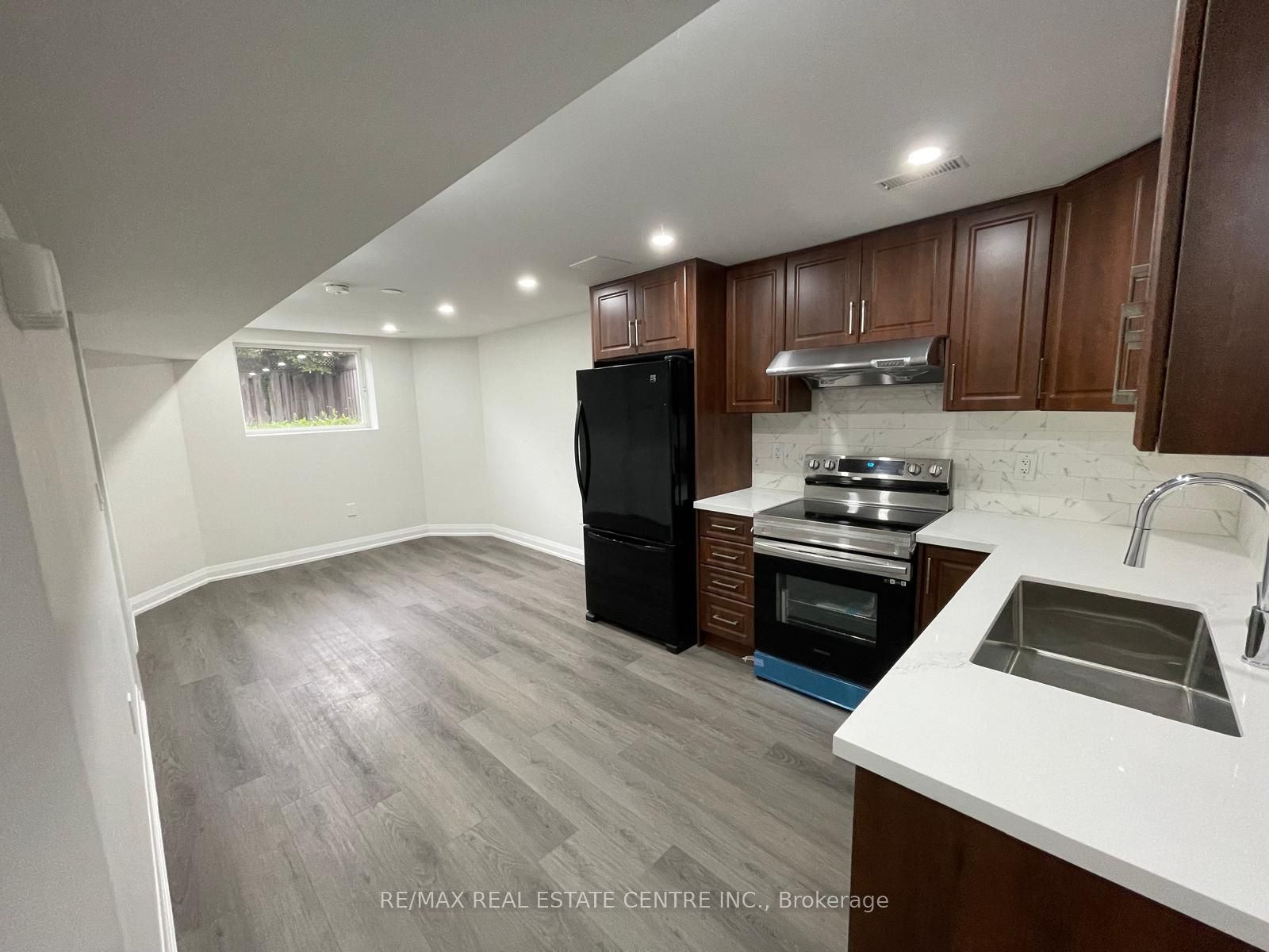 3727 Althorpe Circle Property Photo 6