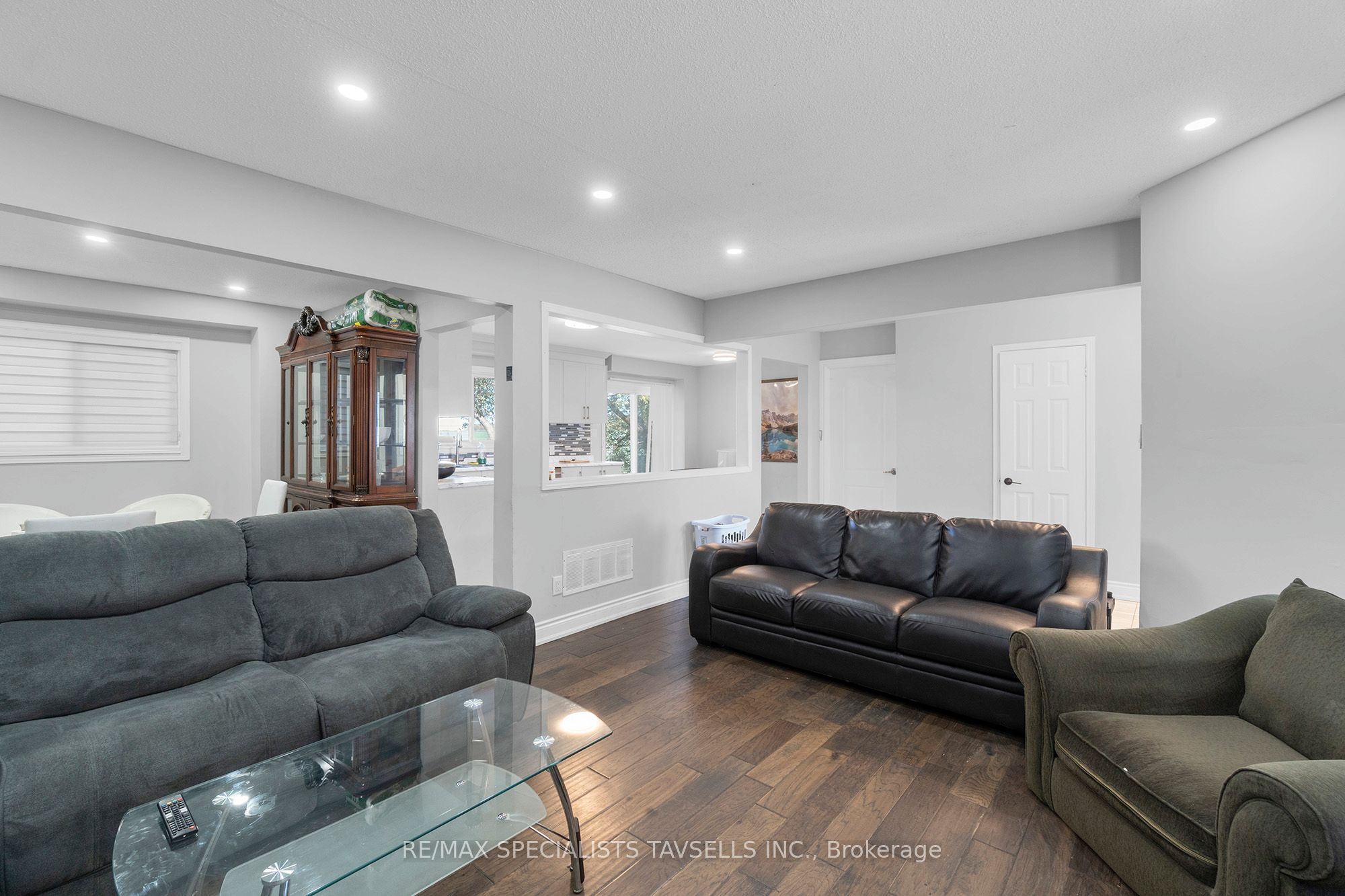 3016 Boston Mills Road Property Photo 5