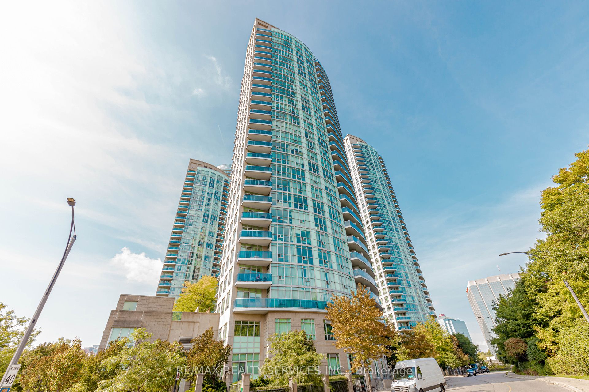 90 Absolute Avenue 1203