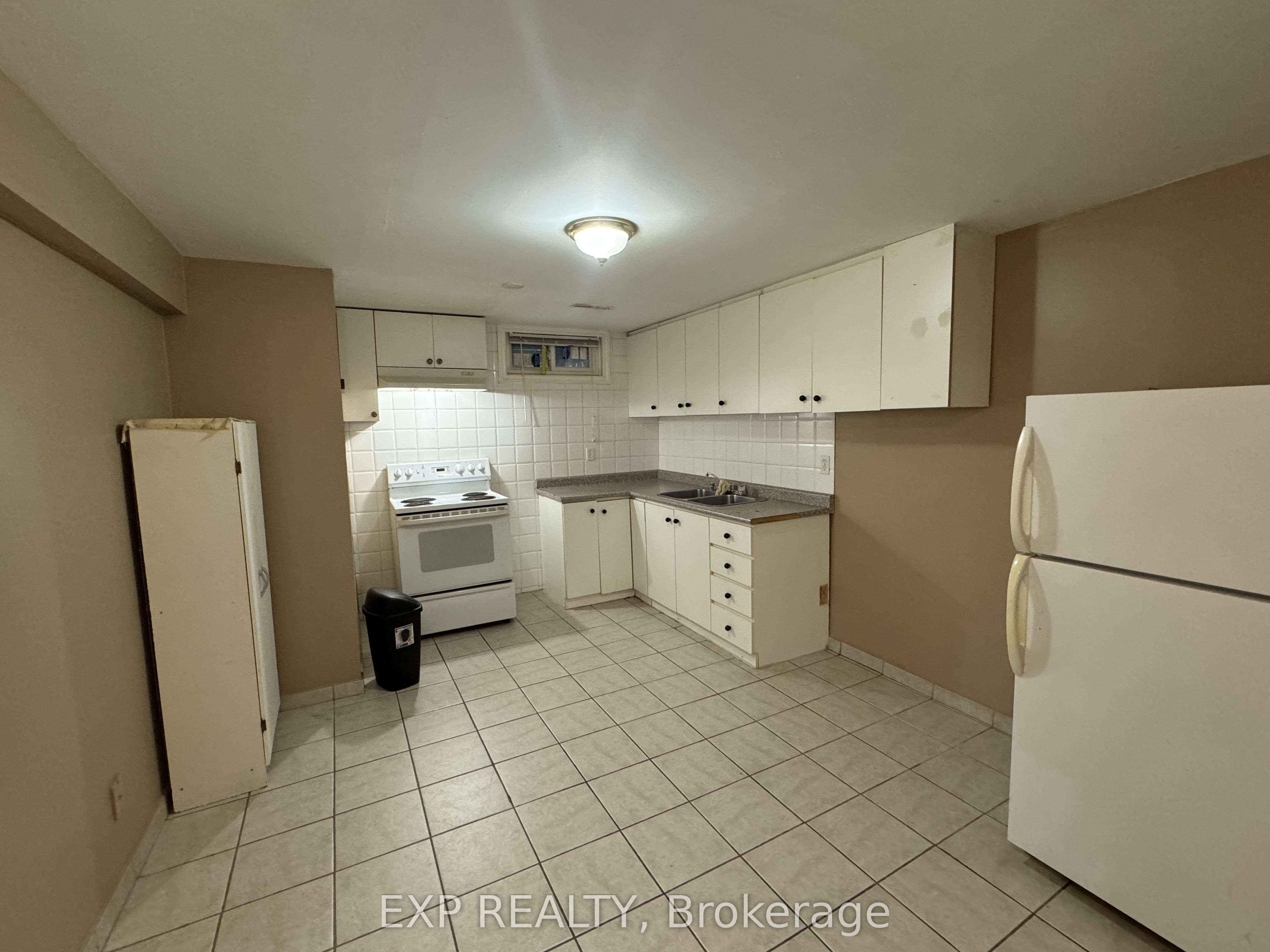 3690 Ellengale Drive Property Photo 3