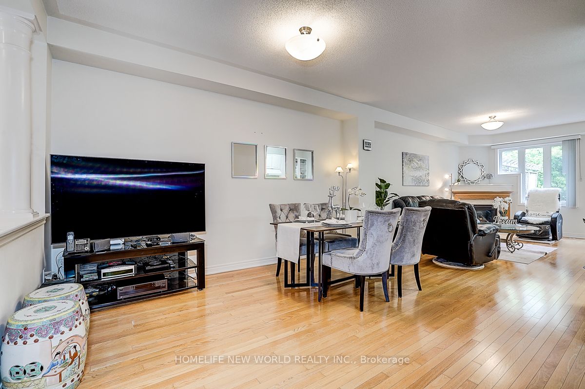 2305 Woodfield Road Property Photo 9