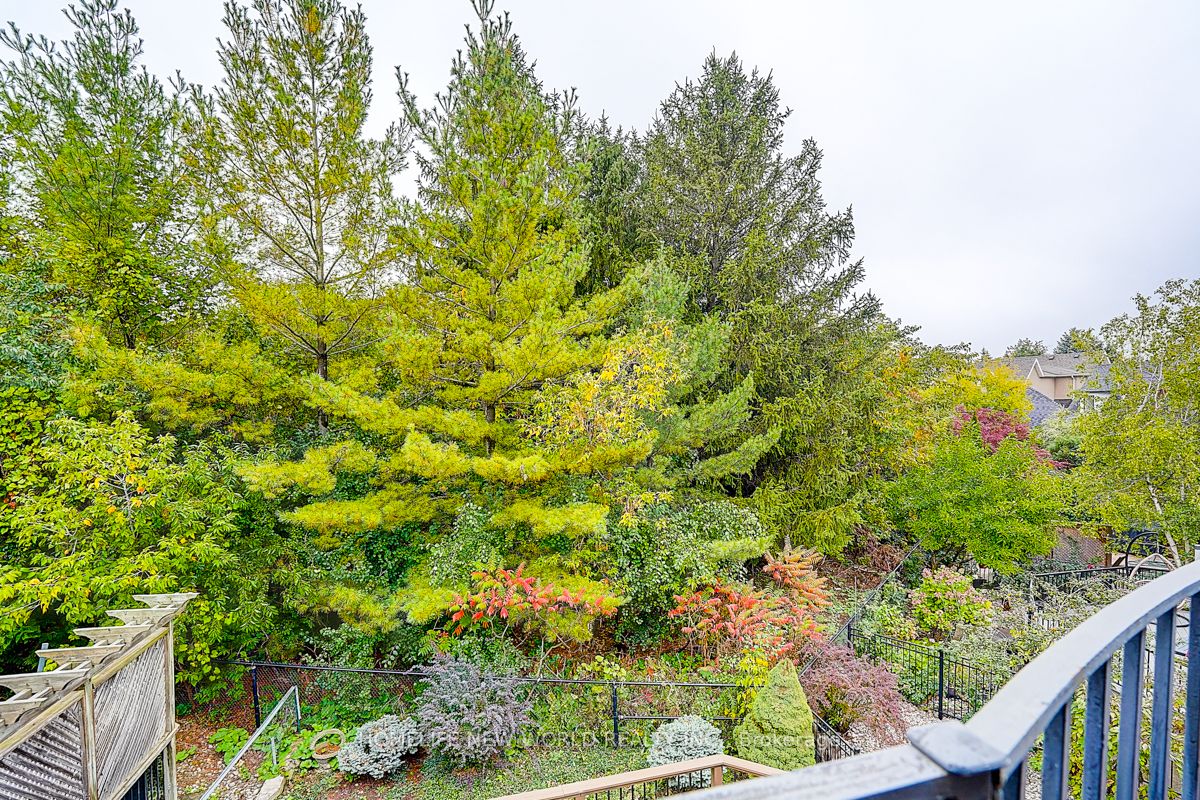 2305 Woodfield Road Property Photo 30