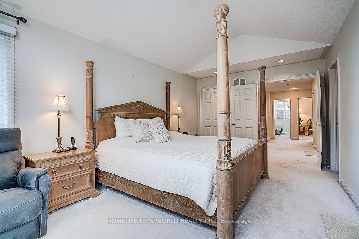 2305 Woodfield Road Property Photo 32