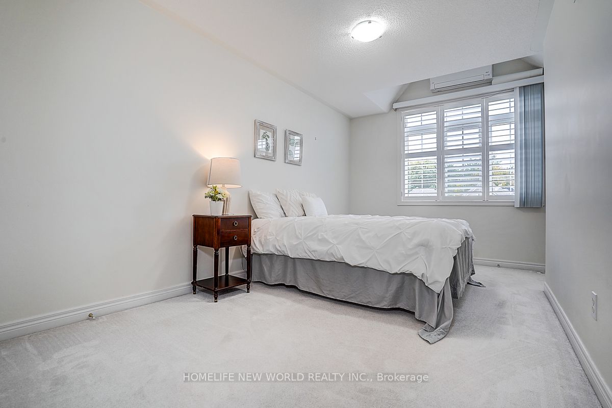 2305 Woodfield Road Property Photo 35