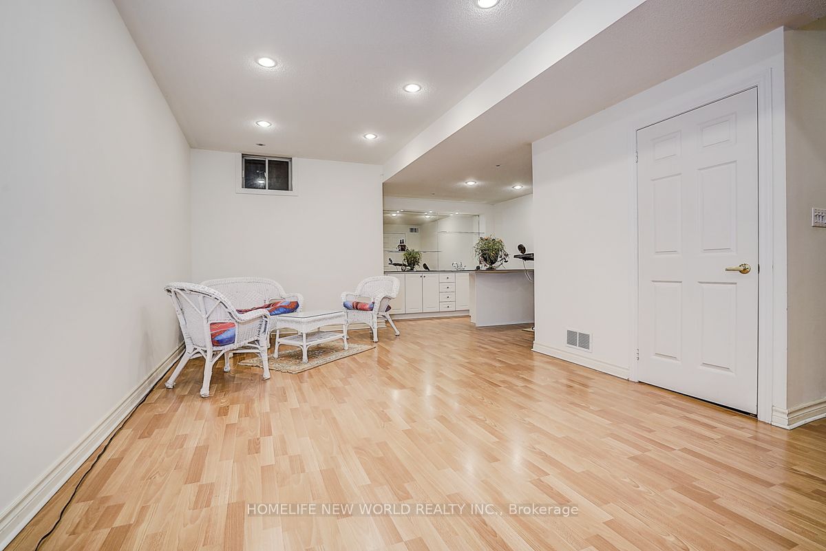 2305 Woodfield Road Property Photo 45