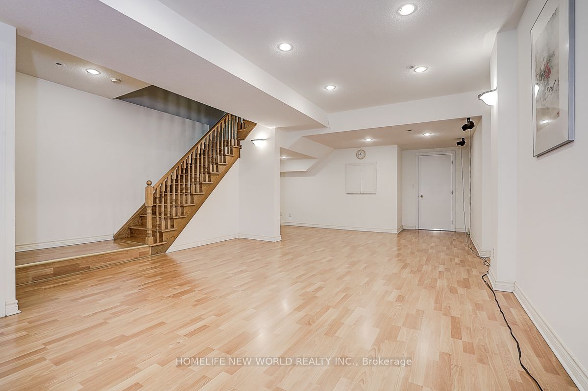 2305 Woodfield Road Property Photo 47