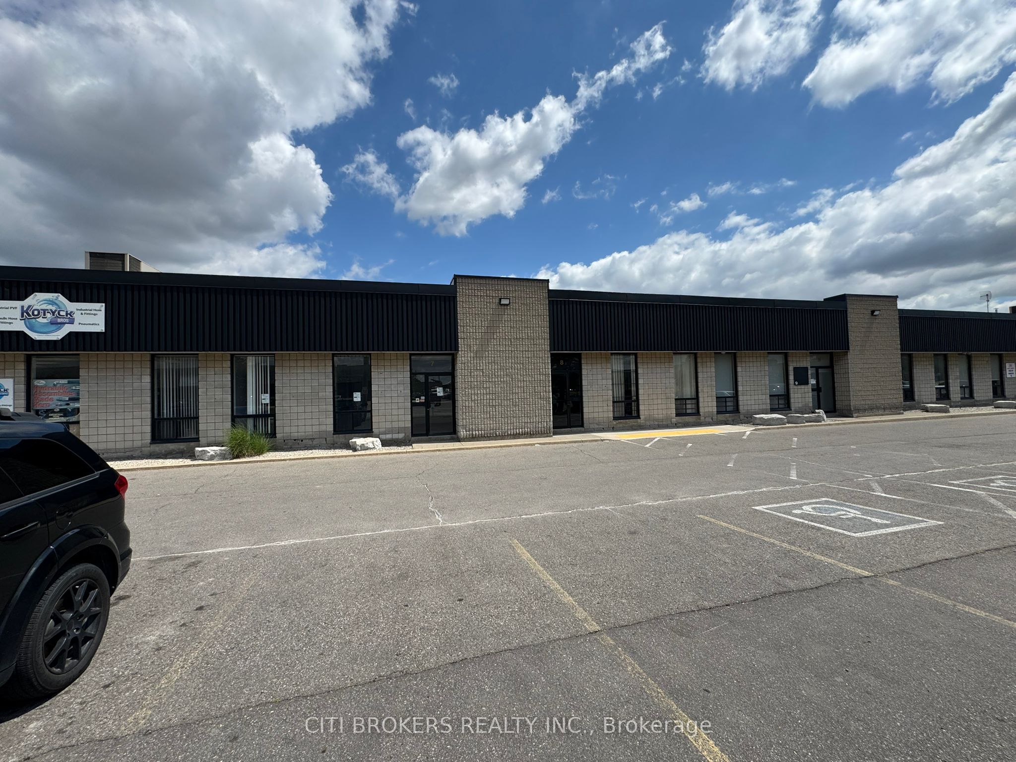 80 Hale Road 8 Property Photo 3