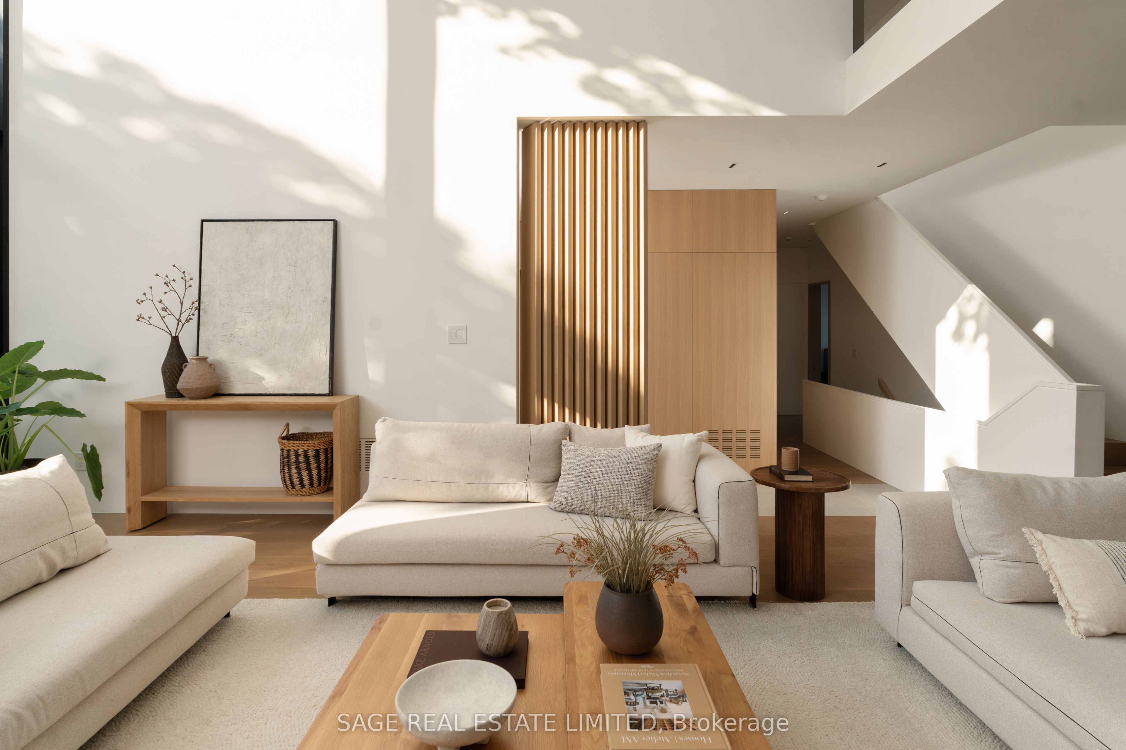 38 Ravensbourne Crescent Property Photo 5