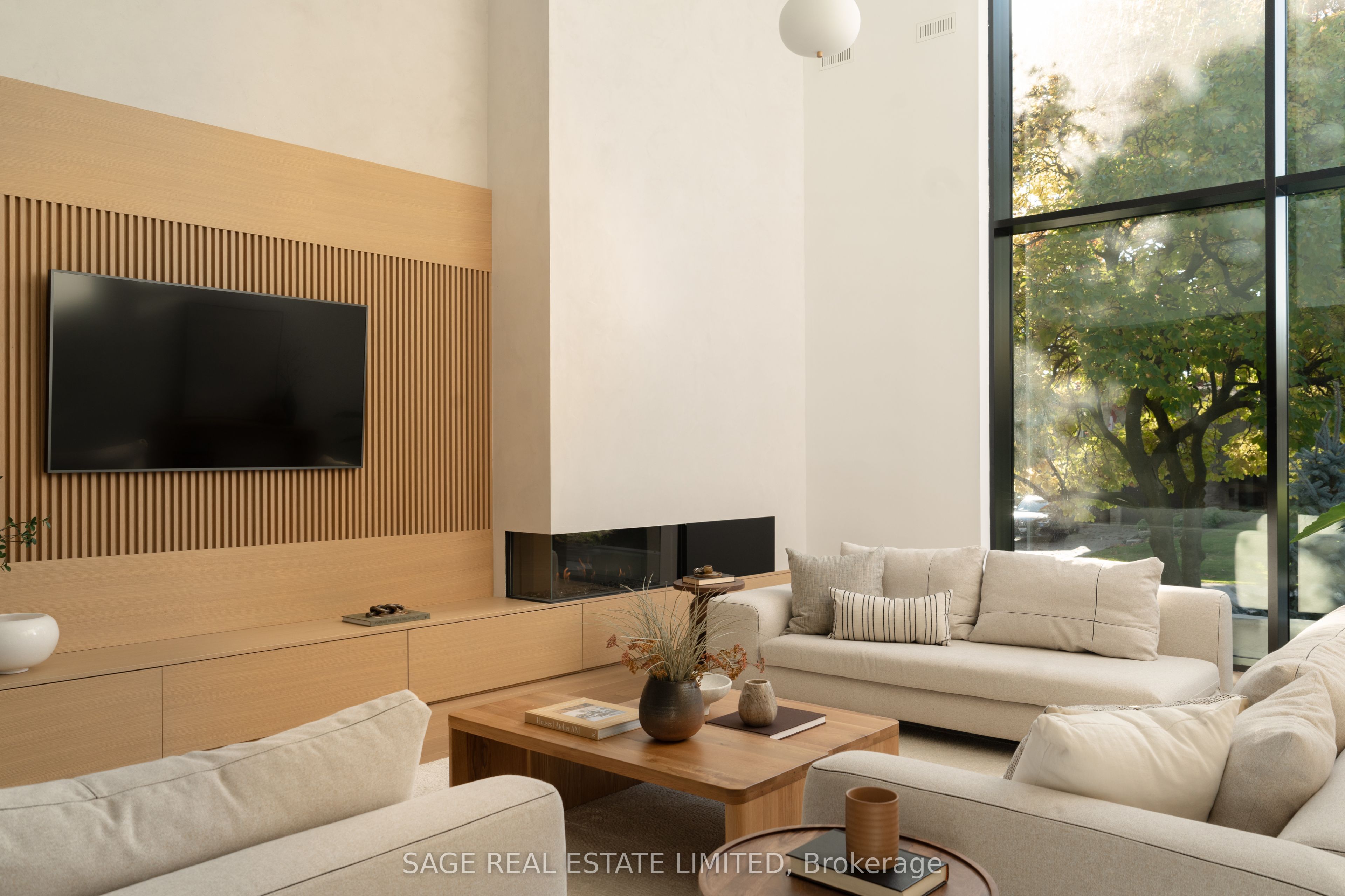 38 Ravensbourne Crescent Property Photo 6