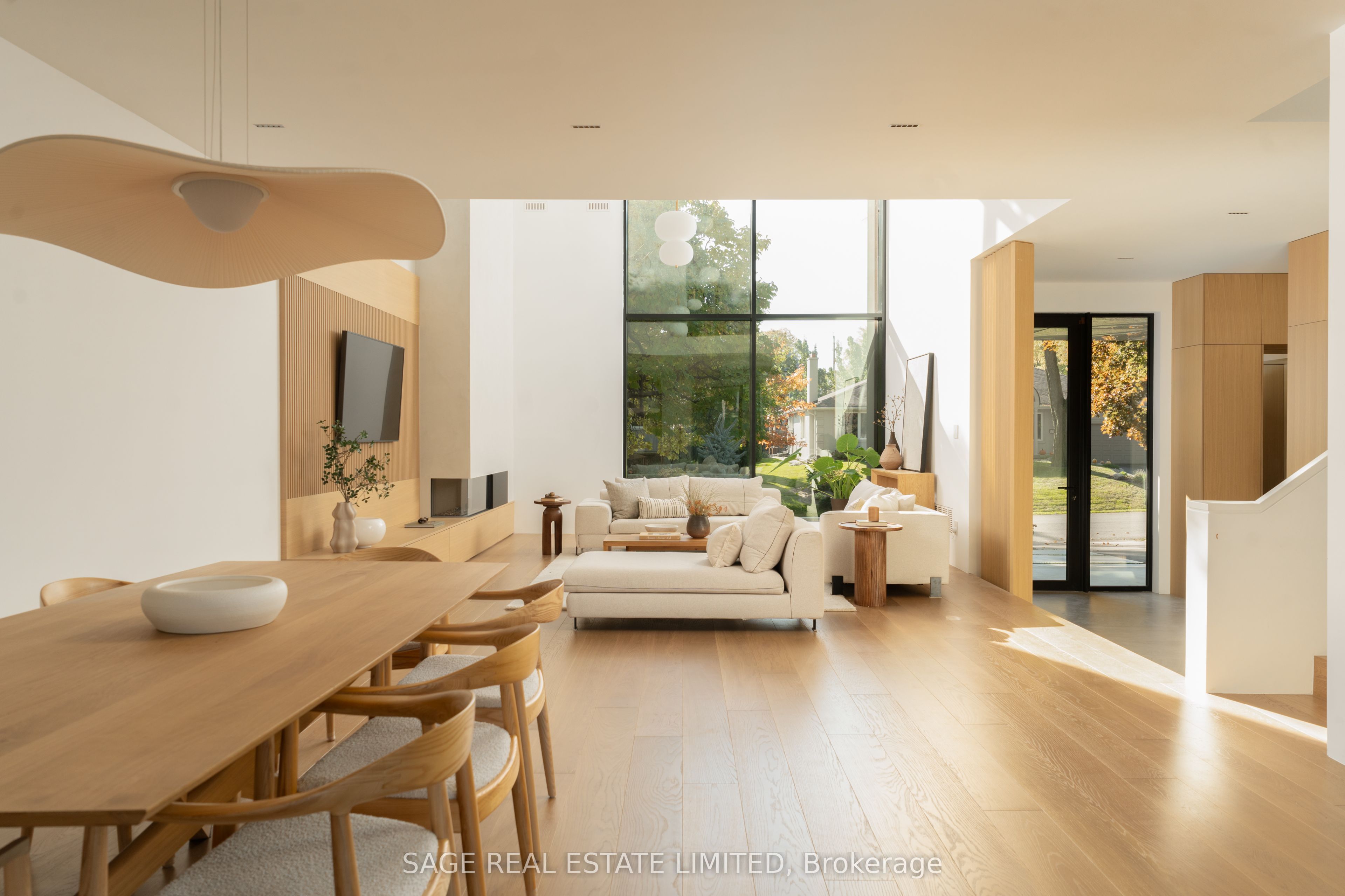 38 Ravensbourne Crescent Property Photo 12