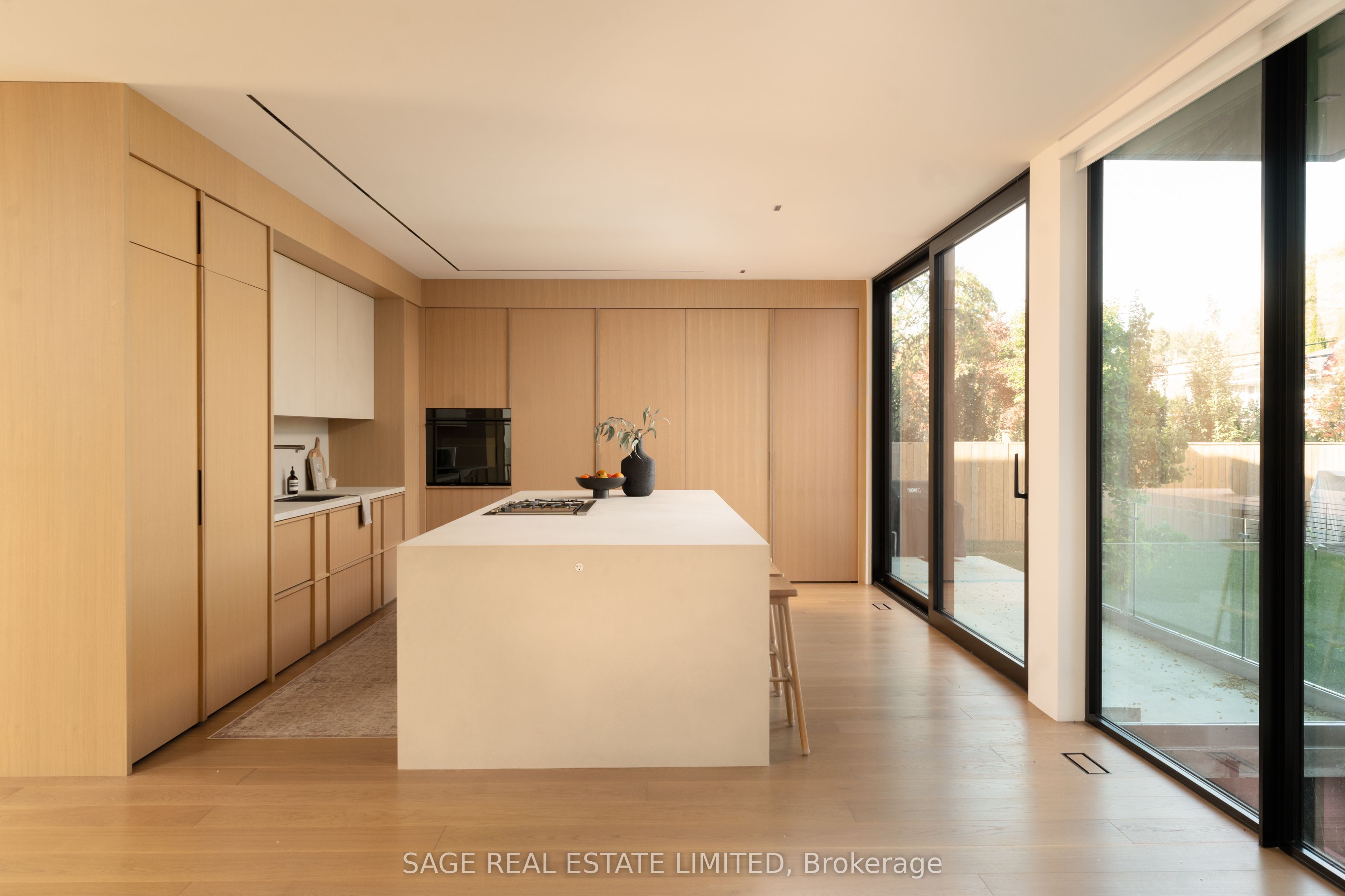 38 Ravensbourne Crescent Property Photo 13