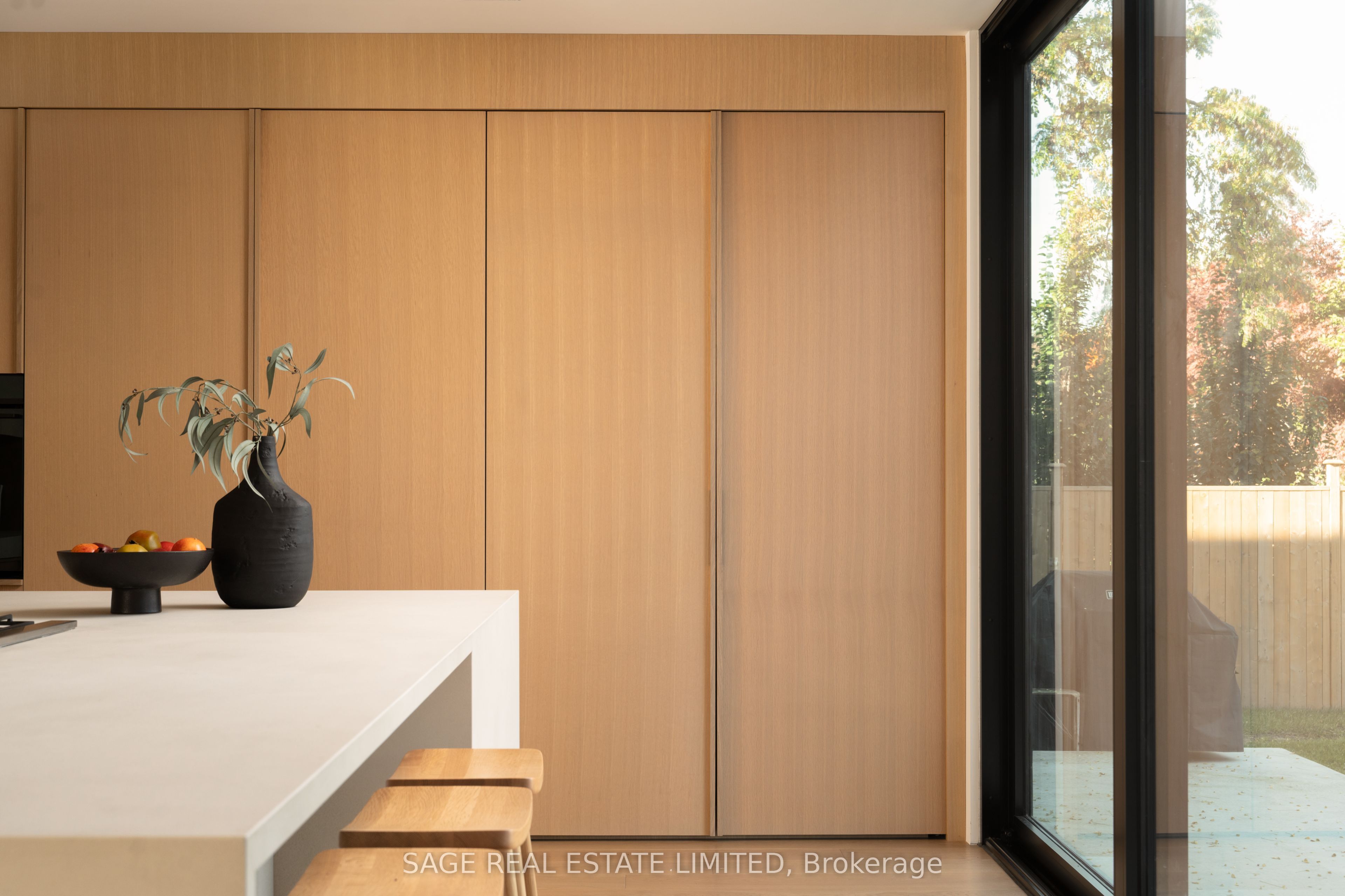 38 Ravensbourne Crescent Property Photo 14