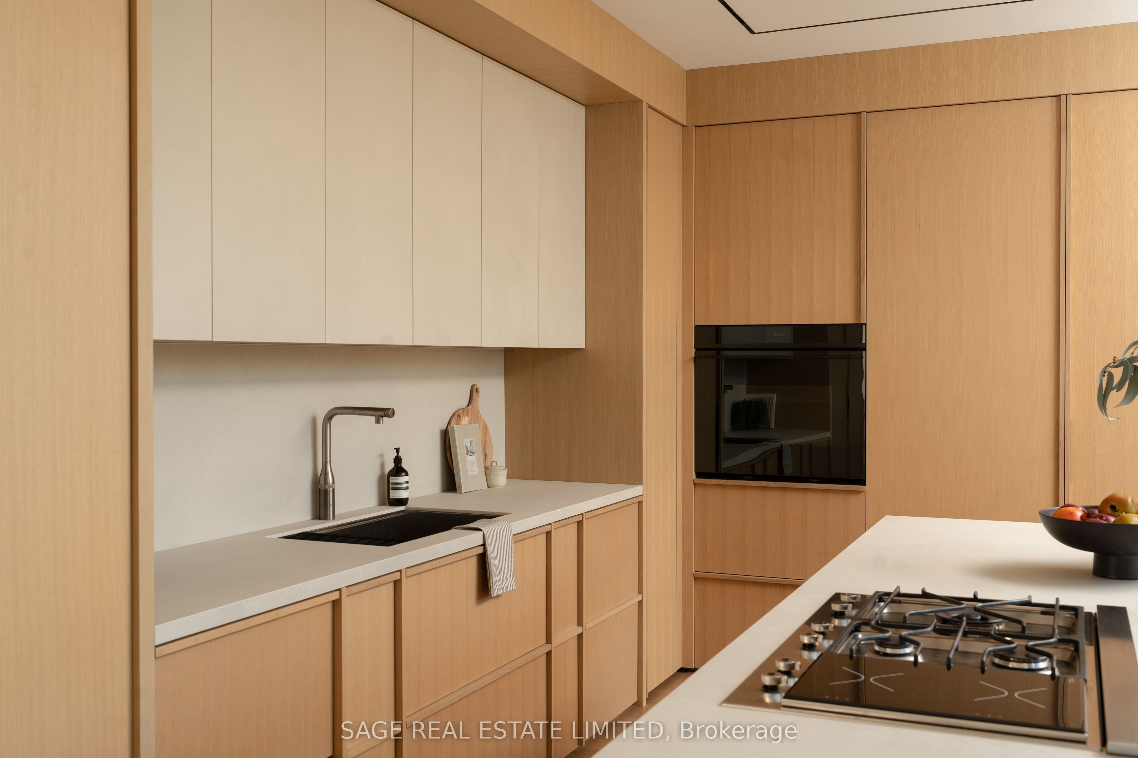 38 Ravensbourne Crescent Property Photo 16